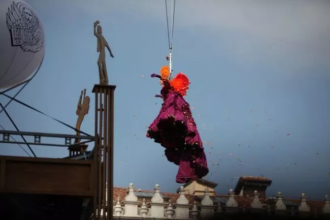 Скрывая лица. Life-style