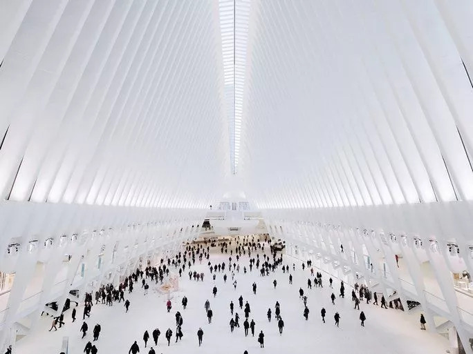 Calm 'Big apple'. Life-style