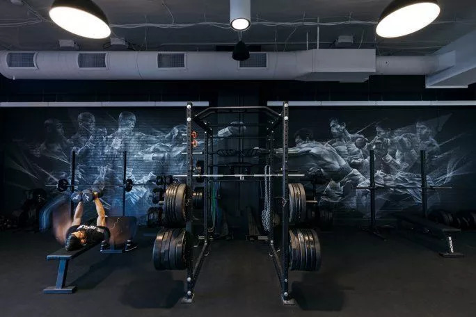 220 000 футов. Life-style