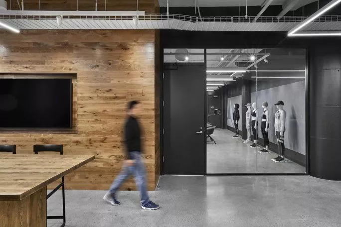 220 000 футов. Life-style