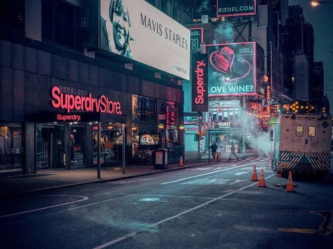 Calm 'Big apple'. Life-style