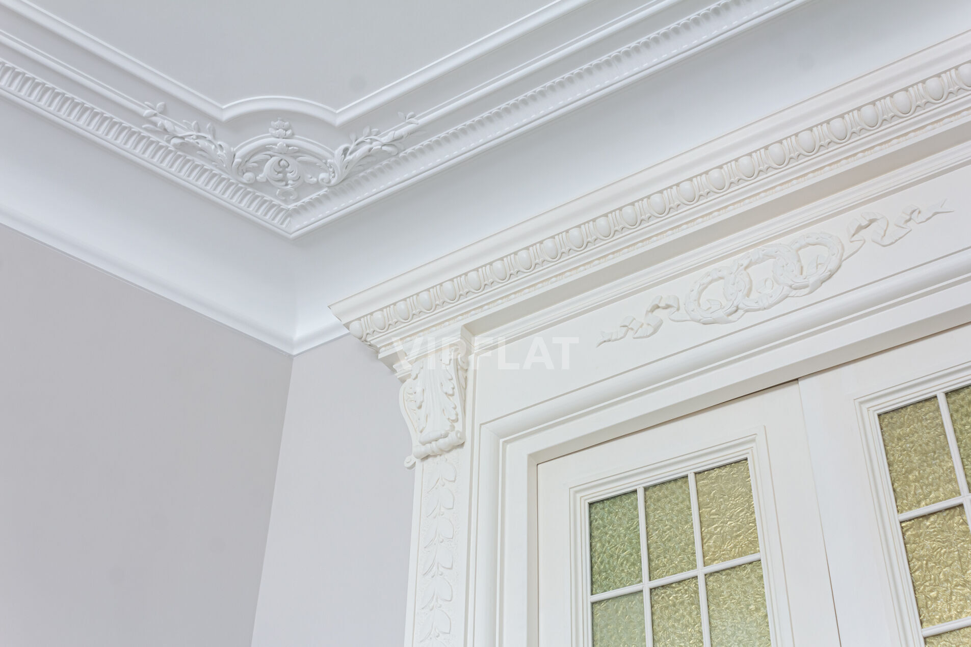 Воссозданные декоротивные элементы Продажа квартиры 152м² 'Доходный дом Н.Н.Романова' Петровская наб., 2