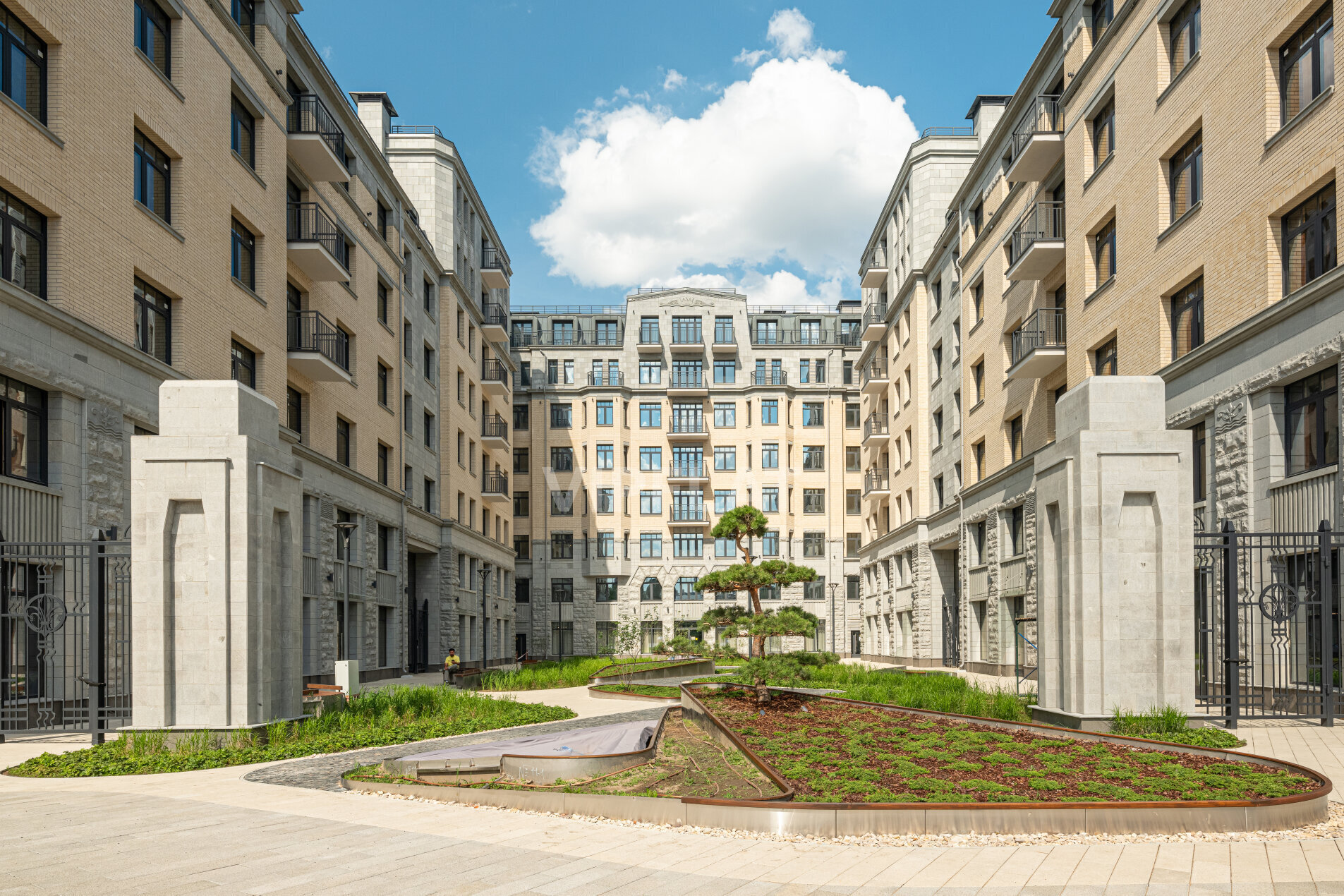 Продажа квартиры 95м² 'Северная Корона' Карповки реки наб., 31 Продажа квартиры 95м² 'Северная Корона' Карповки реки наб., 31