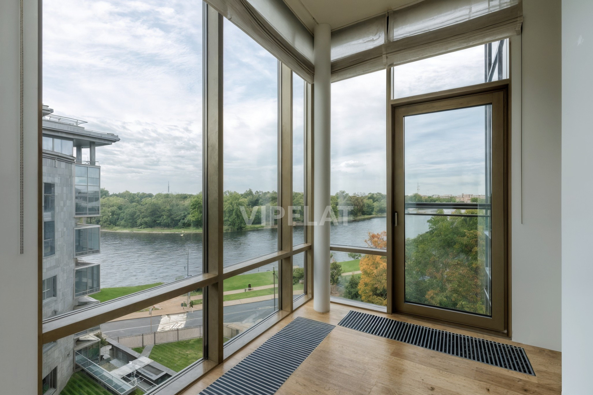 Панорамные окна Продажа квартиры 319м² 'Diadema Club House' Константиновский пр.,23