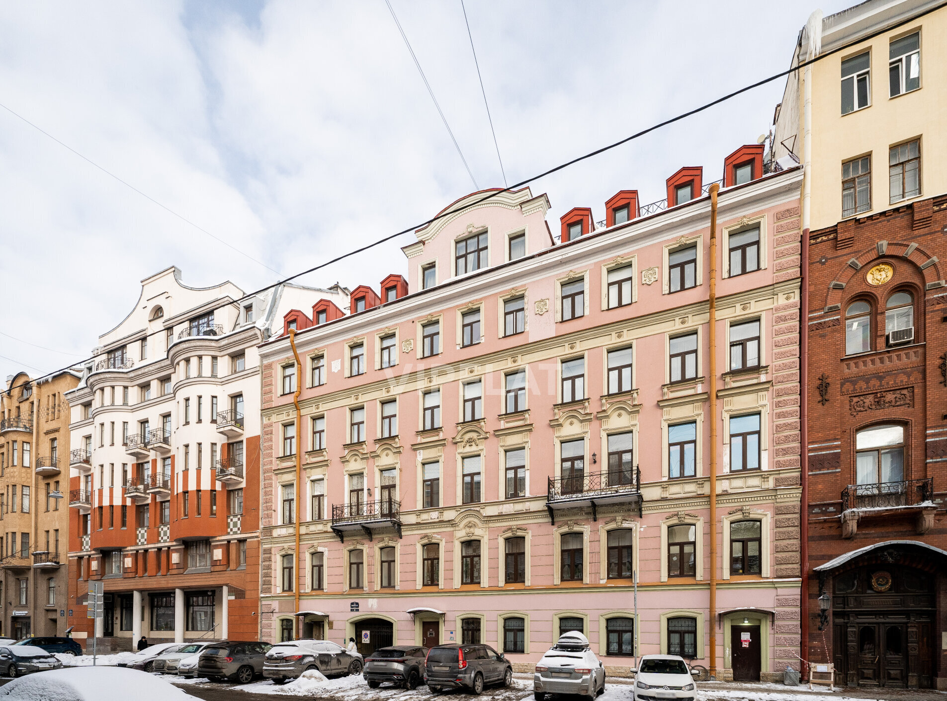 Фасад в стиле 'Эклектика' Продажа квартиры 185м² '2 линия В.О., 25' 2-я линия В.О., 25 Фасад в стиле 'Эклектика' Продажа квартиры 185м² '2 линия В.О., 25' 2-я линия В.О., 25