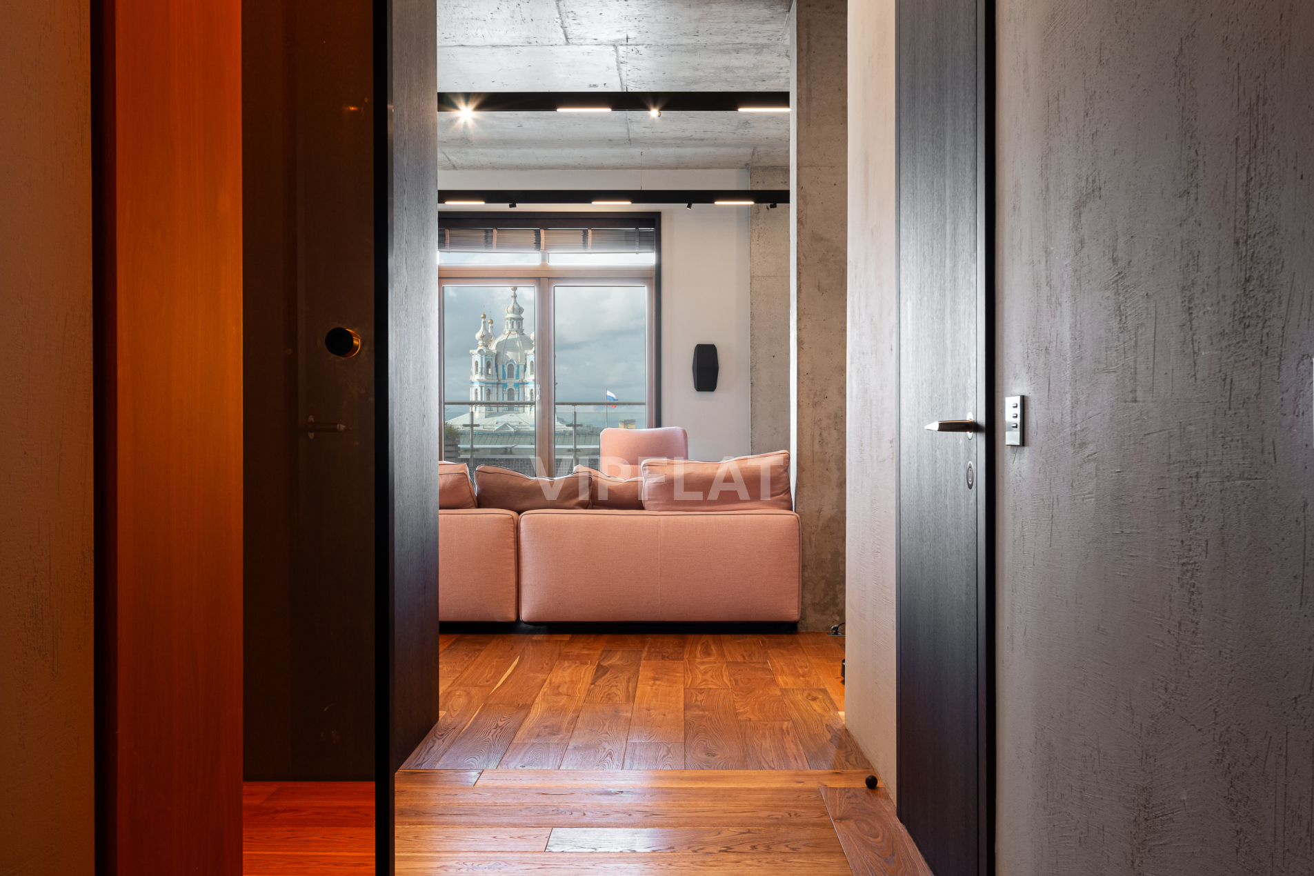 Красота с любого ракурса Продажа квартиры 227м² 'Смольный проспект' Смольный пр., 17 Красота с любого ракурса Продажа квартиры 227м² 'Смольный проспект' Смольный пр., 17