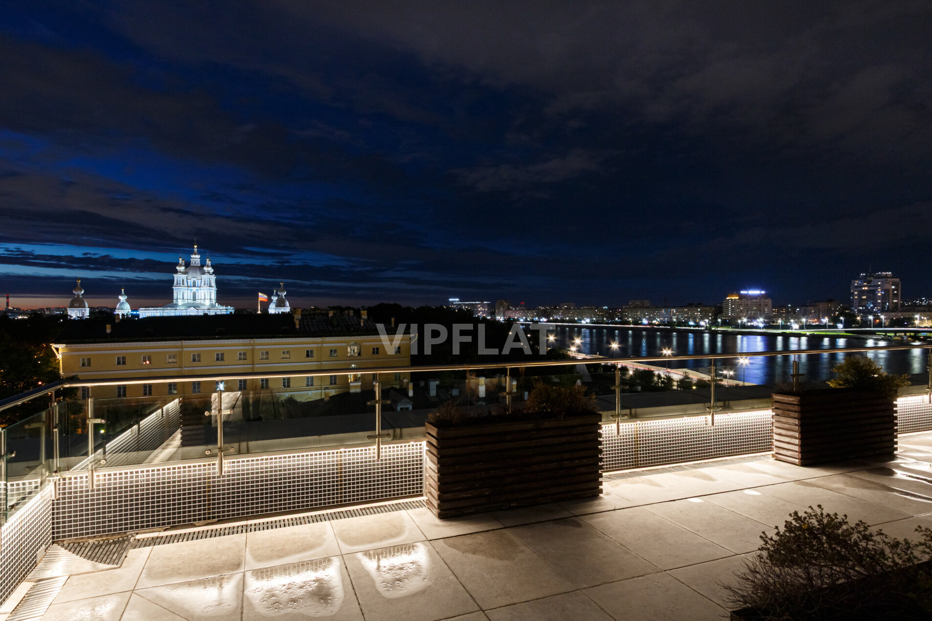 Продажа квартиры 227м² 'Смольный проспект' Смольный пр., 17 Продажа квартиры 227м² 'Смольный проспект' Смольный пр., 17