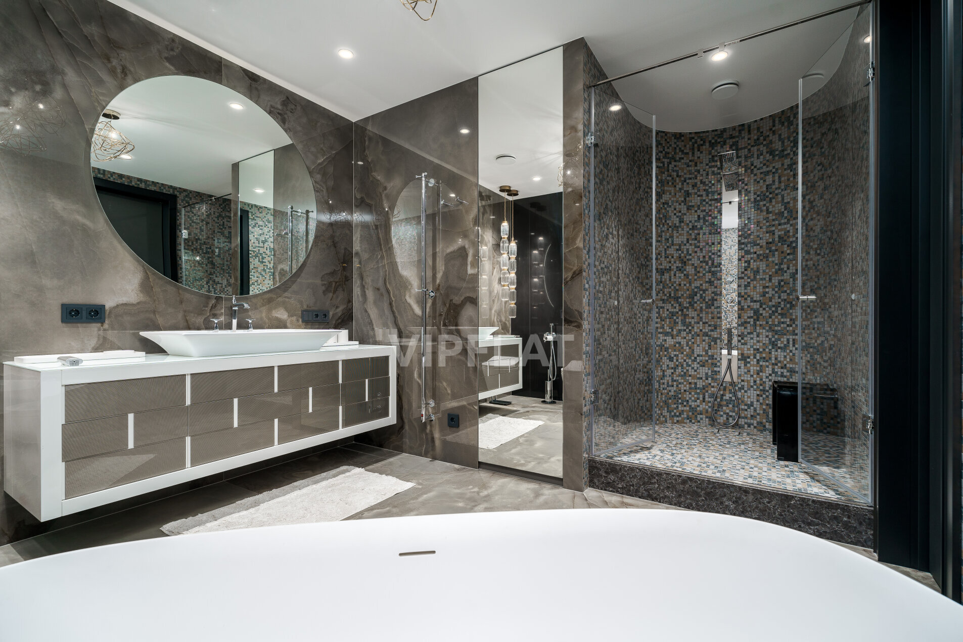 Роскошная ванная комната Продажа квартиры 167м² 'Каменноостровская коллекция, 62' Каменноостровский пр., 62
