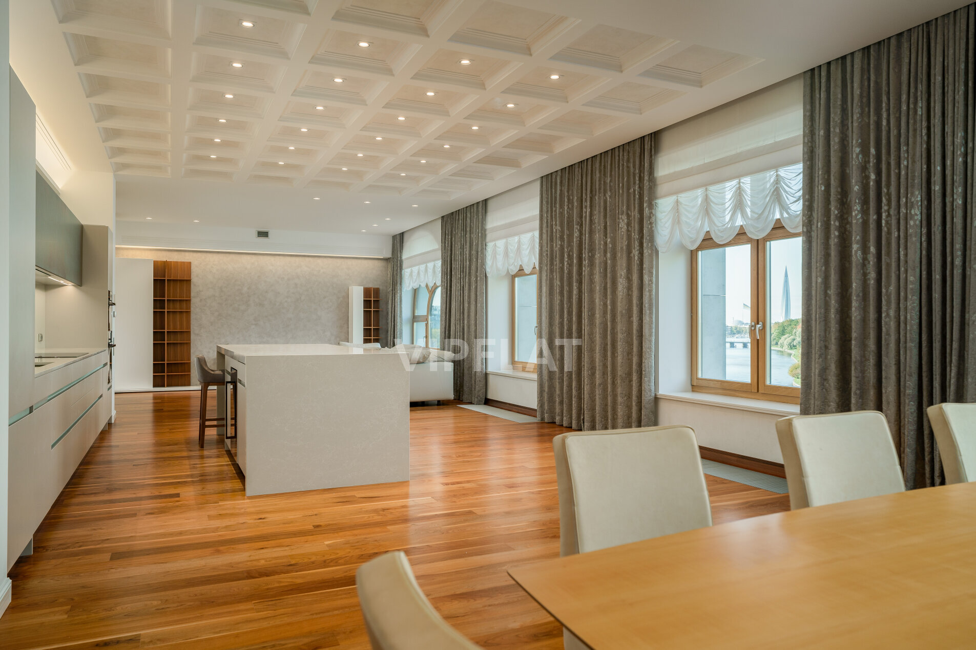 Просторная кухня-гостиная Продажа квартиры 235м² 'Венеция' Депутатская ул., 26