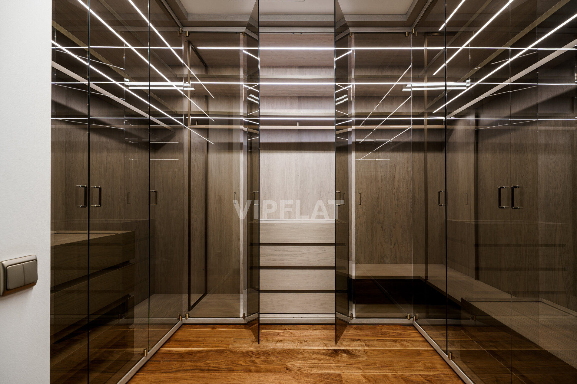 Гардеробная Продажа квартиры 235м² 'Венеция' Депутатская ул., 26