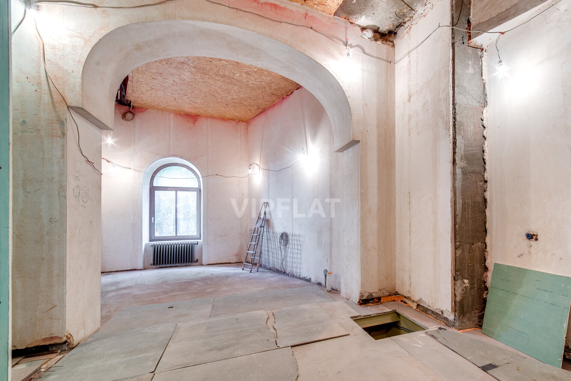 Спальня Продажа квартиры 102м² 'Мойки, 5' Мойки реки наб., 5 Спальня Продажа квартиры 102м² 'Мойки, 5' Мойки реки наб., 5