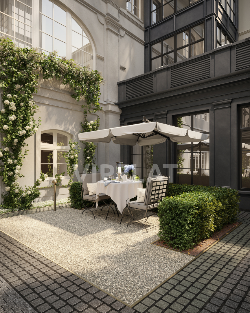 Уютный внутренний двор Продажа резиденции 402м² 'CHEVAL COURT' Конюшенная пл., 2