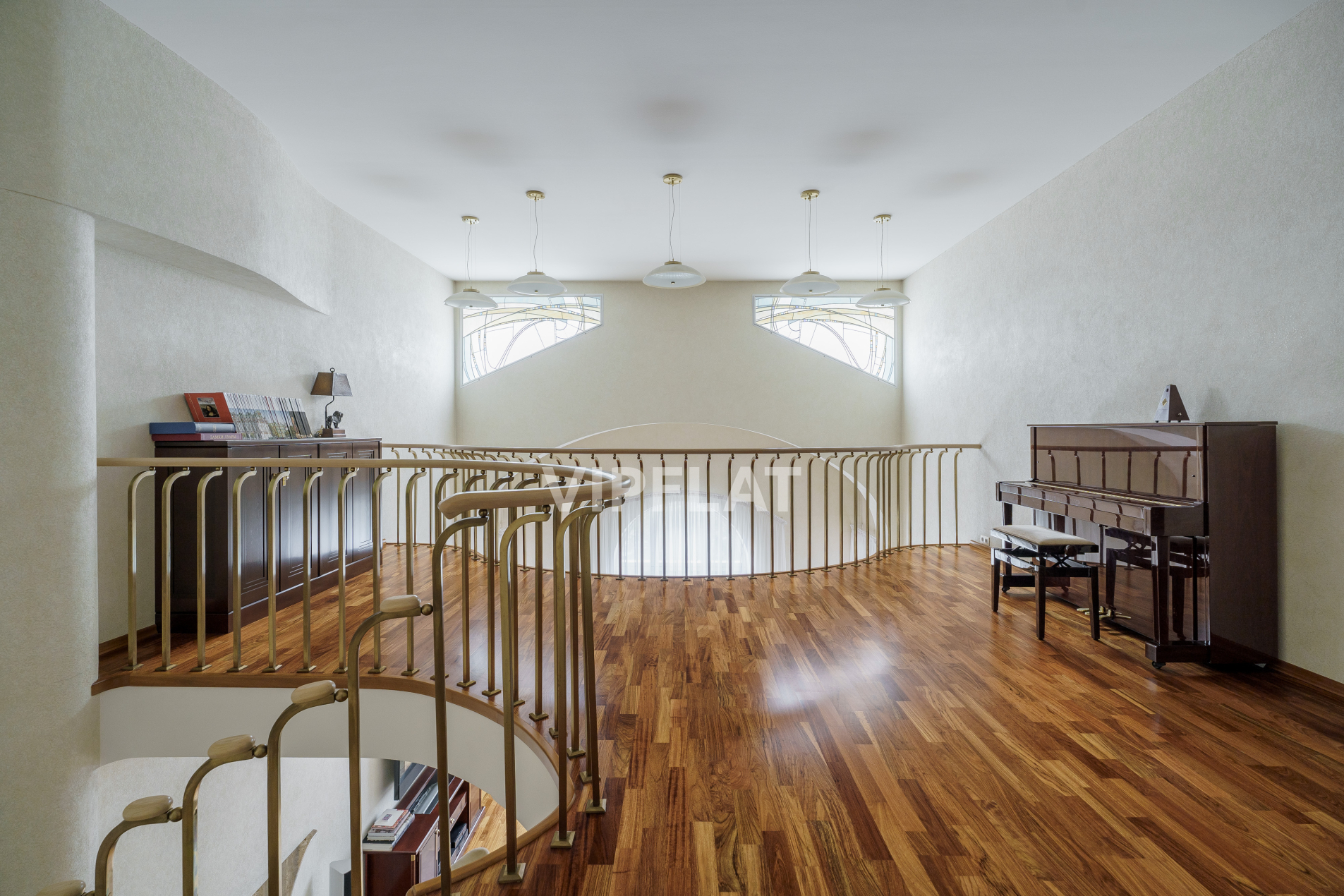 Продажа квартиры 308м² 'Очаковская ул., 6' Очаковская ул., 6