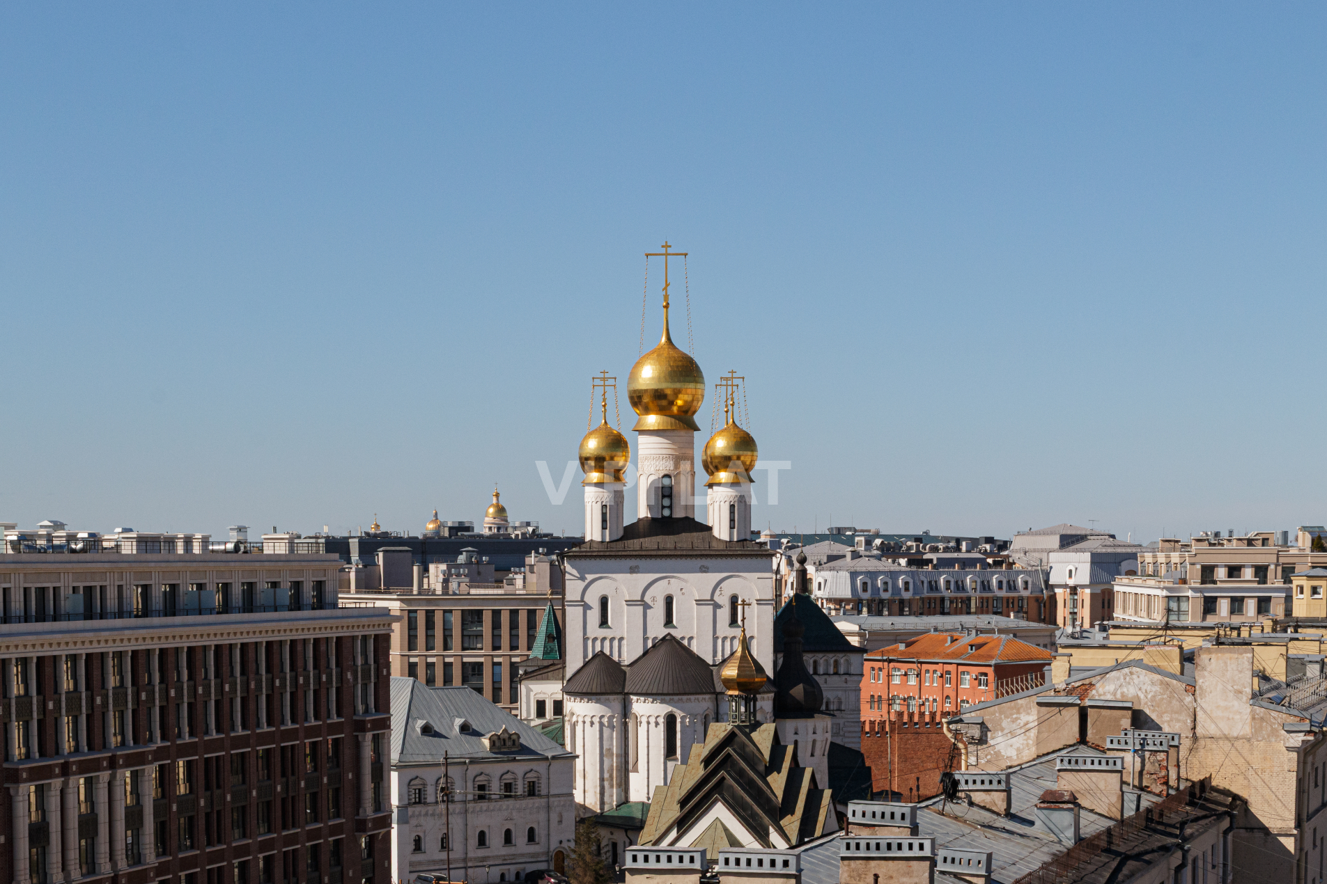 Вид на купала Феодоровского собора Продажа квартиры 117м² 'Grand House' Миргородская ул. 20 Вид на купала Феодоровского собора Продажа квартиры 117м² 'Grand House' Миргородская ул. 20