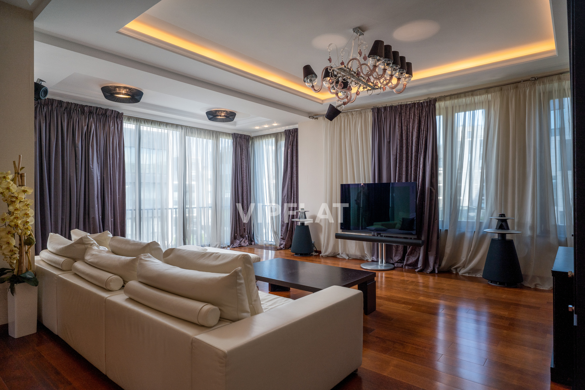 Продажа квартиры 150м² 'Дом у моря' Мартынова наб., 74