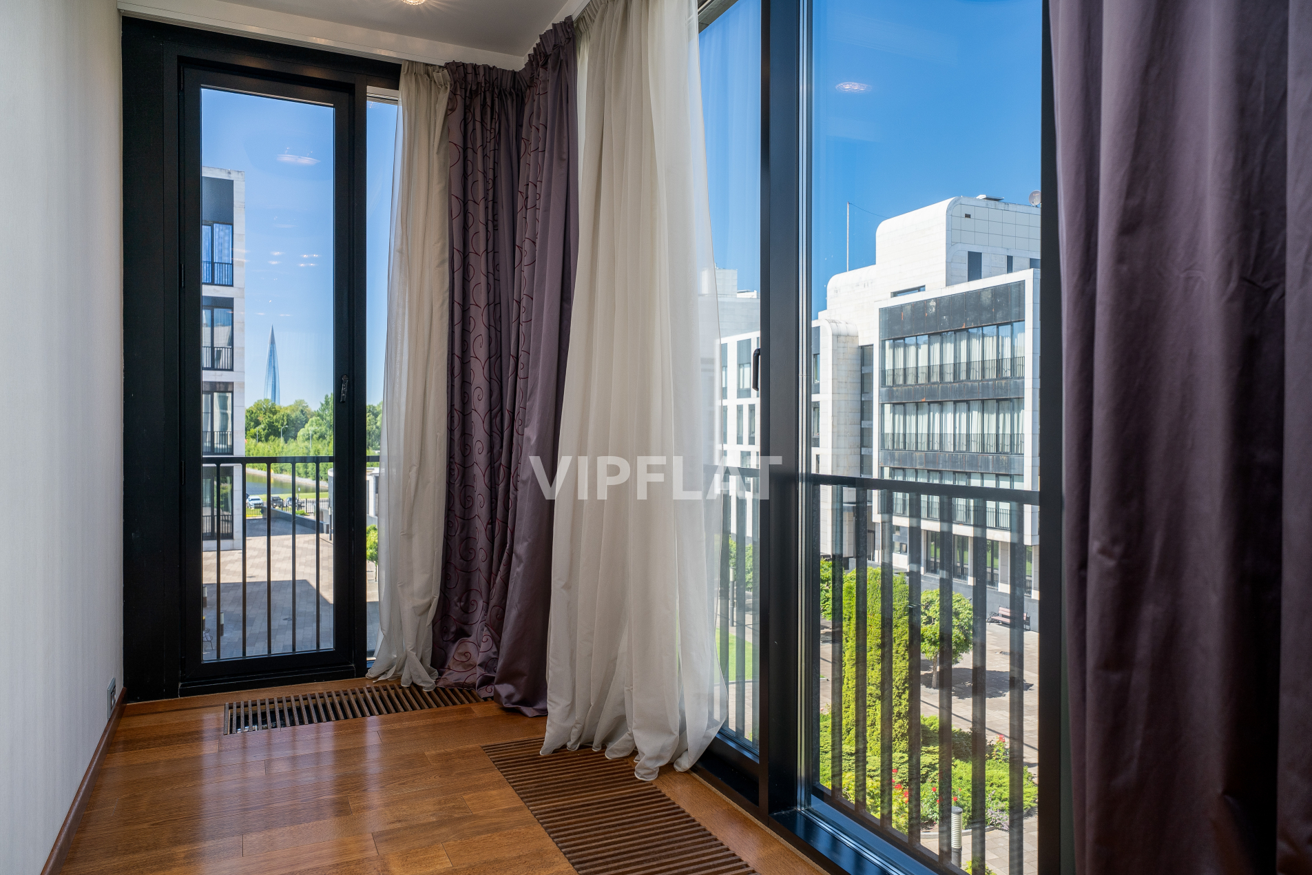 Продажа квартиры 150м² 'Дом у моря' Мартынова наб., 74
