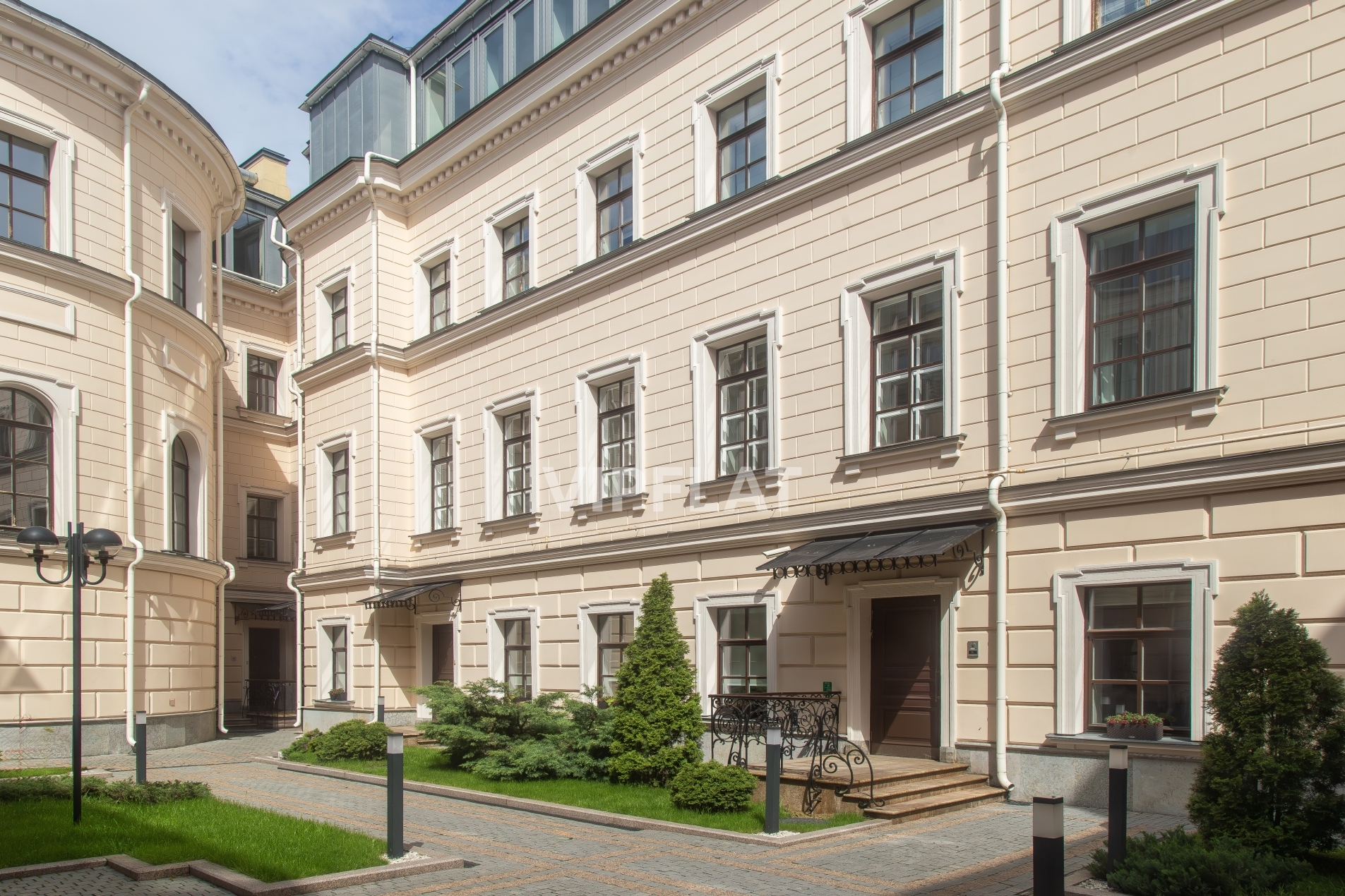 Продажа нежилого помещения 231.8м² 'Особняк Кушелева-Безбородко' Гагаринская ул., 1/24