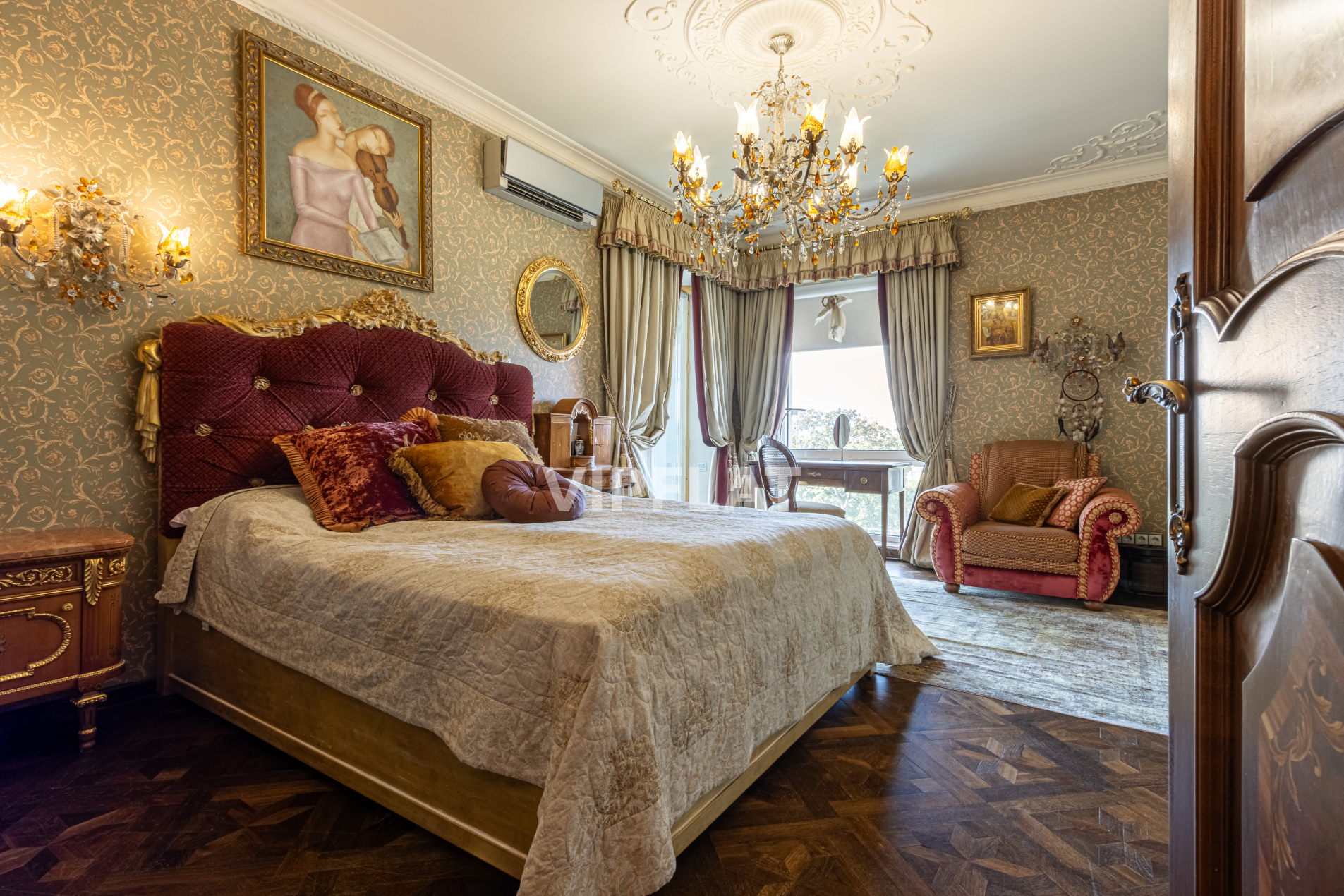 Роскошная спальня Продажа квартиры 281м² 'Шпалерная, 60' Таврическая ул., 43