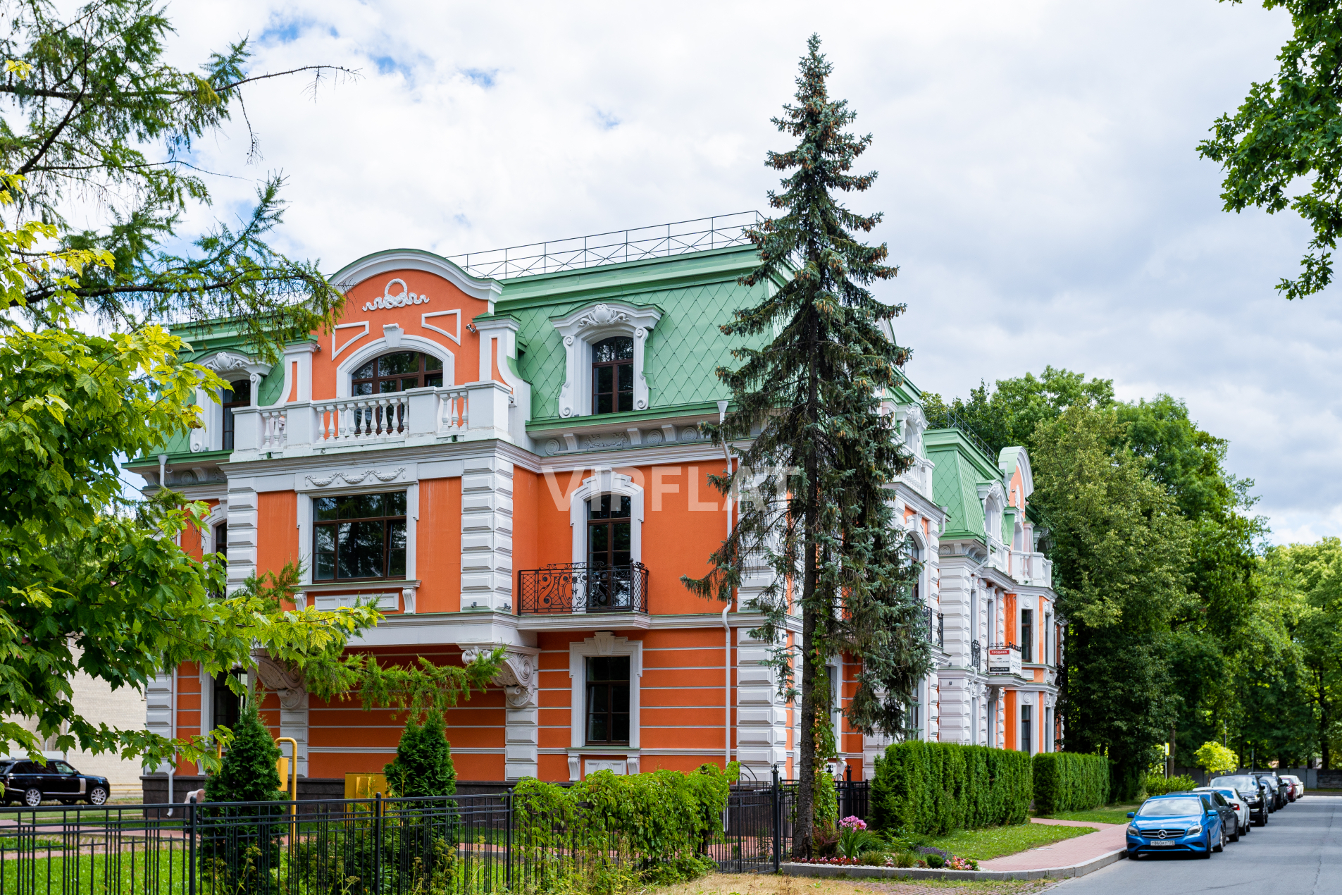 Дом украшают балконы и террасы Продажа апартамента 230м² 'Del'Arte Клубный Дом' Санаторная ал., 3 Дом украшают балконы и террасы Продажа апартамента 230м² 'Del'Arte Клубный Дом' Санаторная ал., 3