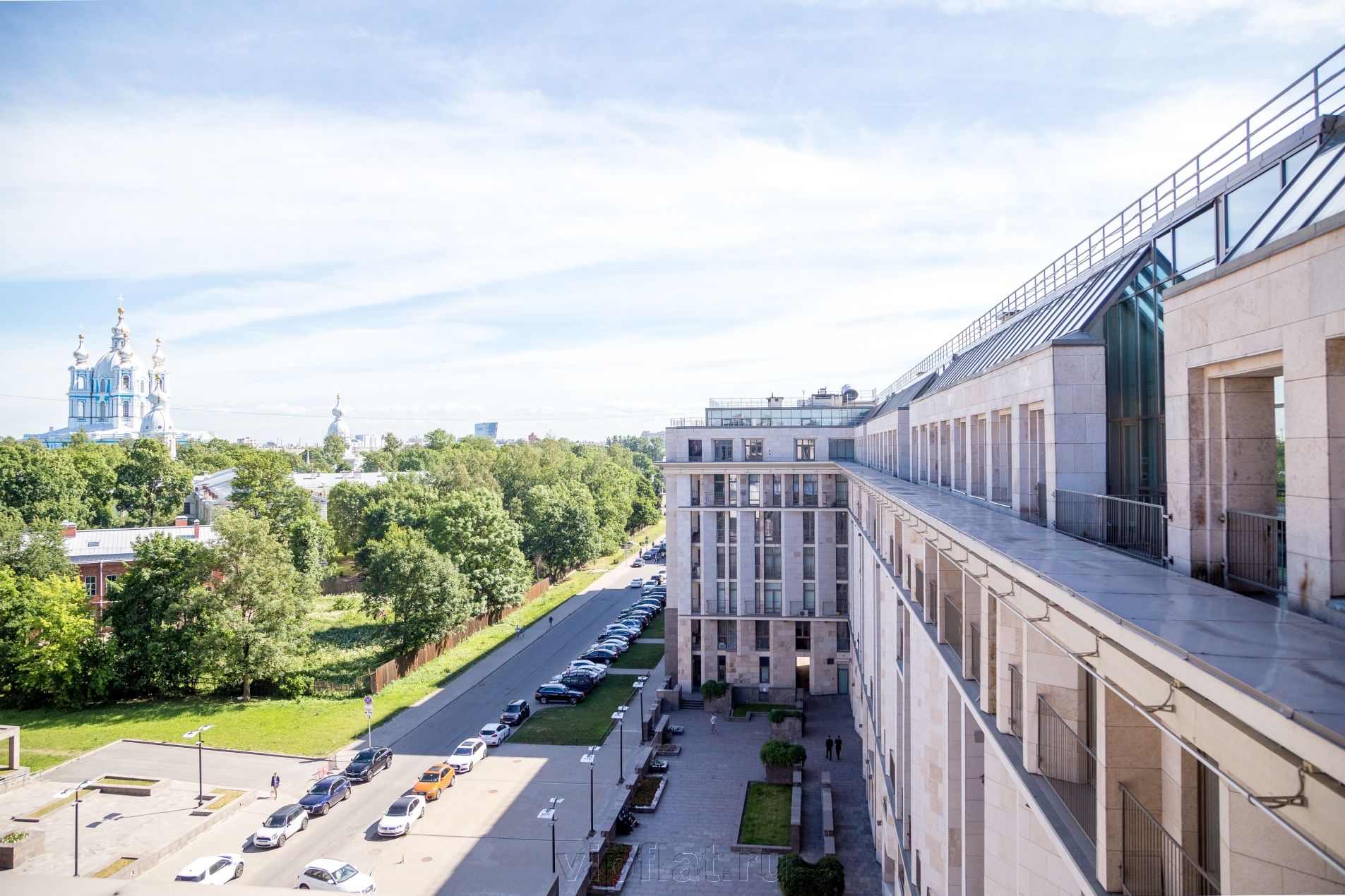 Прямой вид на Смольный собор Продажа квартиры 232м² 'Смольный парк II' Орловская ул, 1 Прямой вид на Смольный собор Продажа квартиры 232м² 'Смольный парк II' Орловская ул, 1