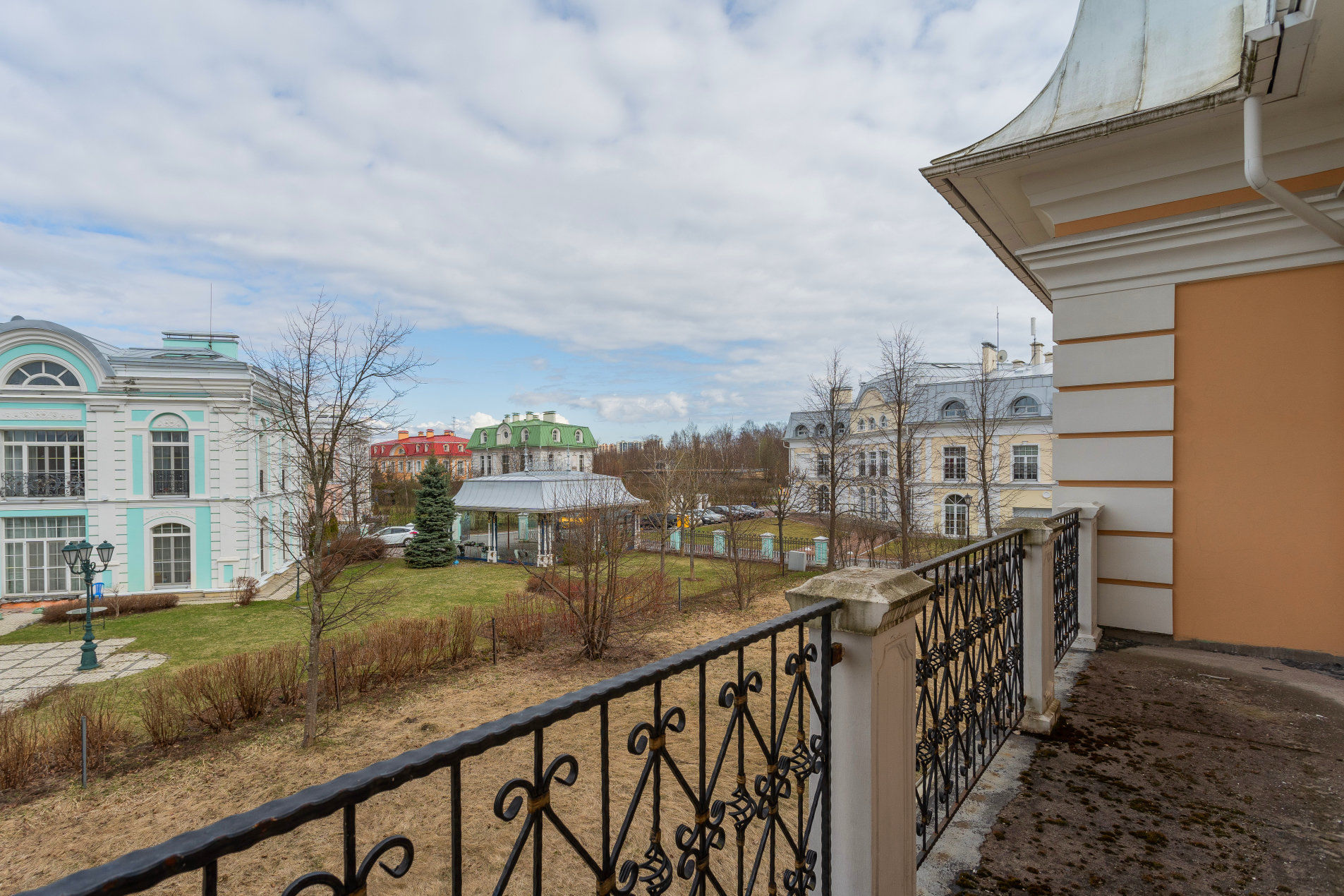 Все особняки решены в разных концепциях Продажа особняка 436м² 'Северный Версаль' Новая ул., 29 Все особняки решены в разных концепциях Продажа особняка 436м² 'Северный Версаль' Новая ул., 29