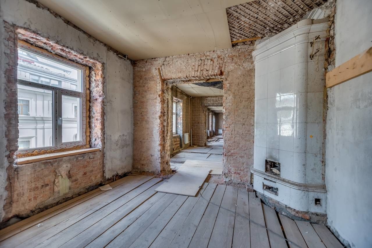 В квартире 13 окон Продажа квартиры 169м² 'Исаакиевская, 7' Исаакиевская пл., 7 В квартире 13 окон Продажа квартиры 169м² 'Исаакиевская, 7' Исаакиевская пл., 7