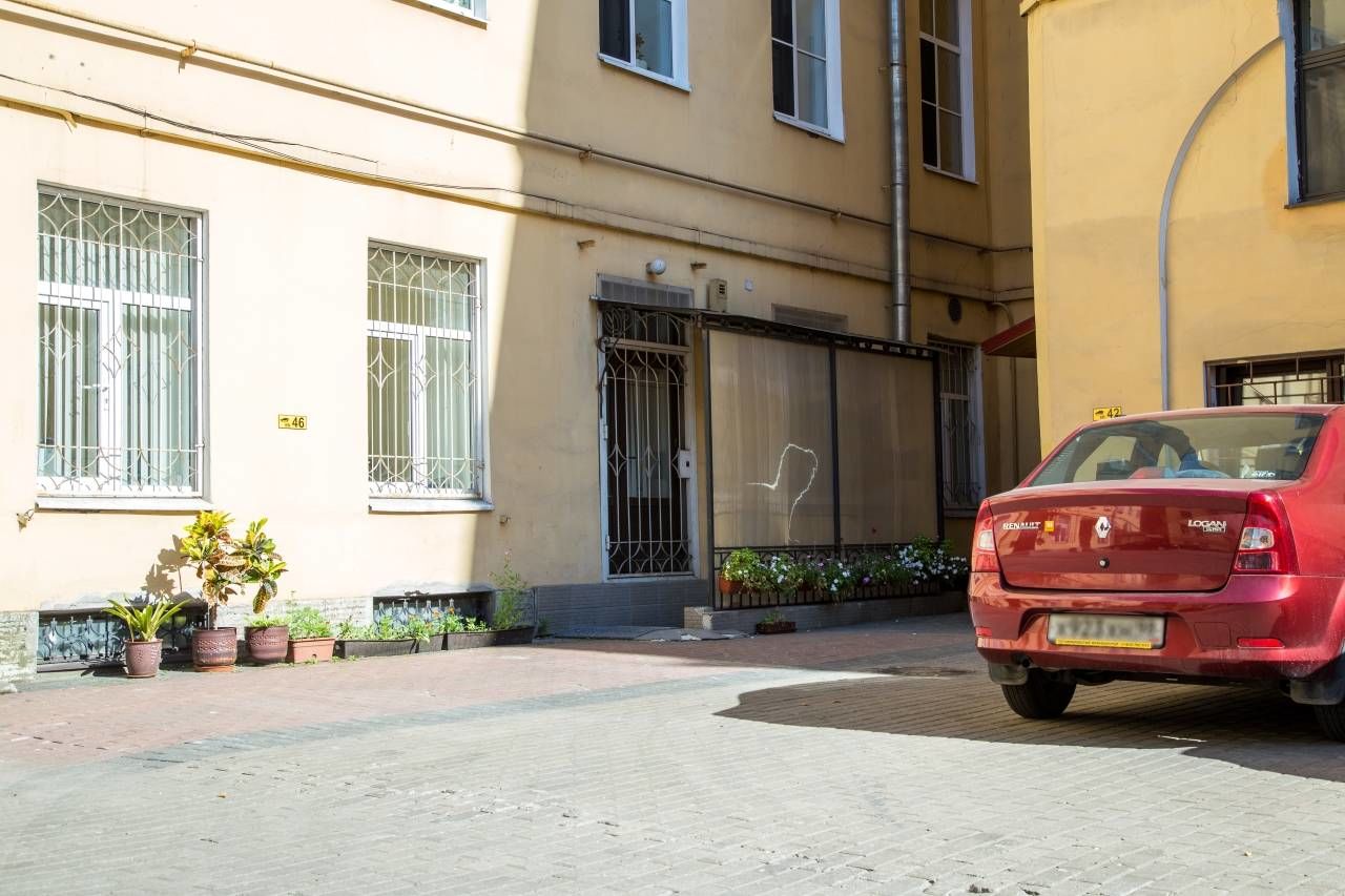 Парковка Продажа квартиры 191м² 'Мойки, 3' Мойки реки наб., 3 Парковка Продажа квартиры 191м² 'Мойки, 3' Мойки реки наб., 3