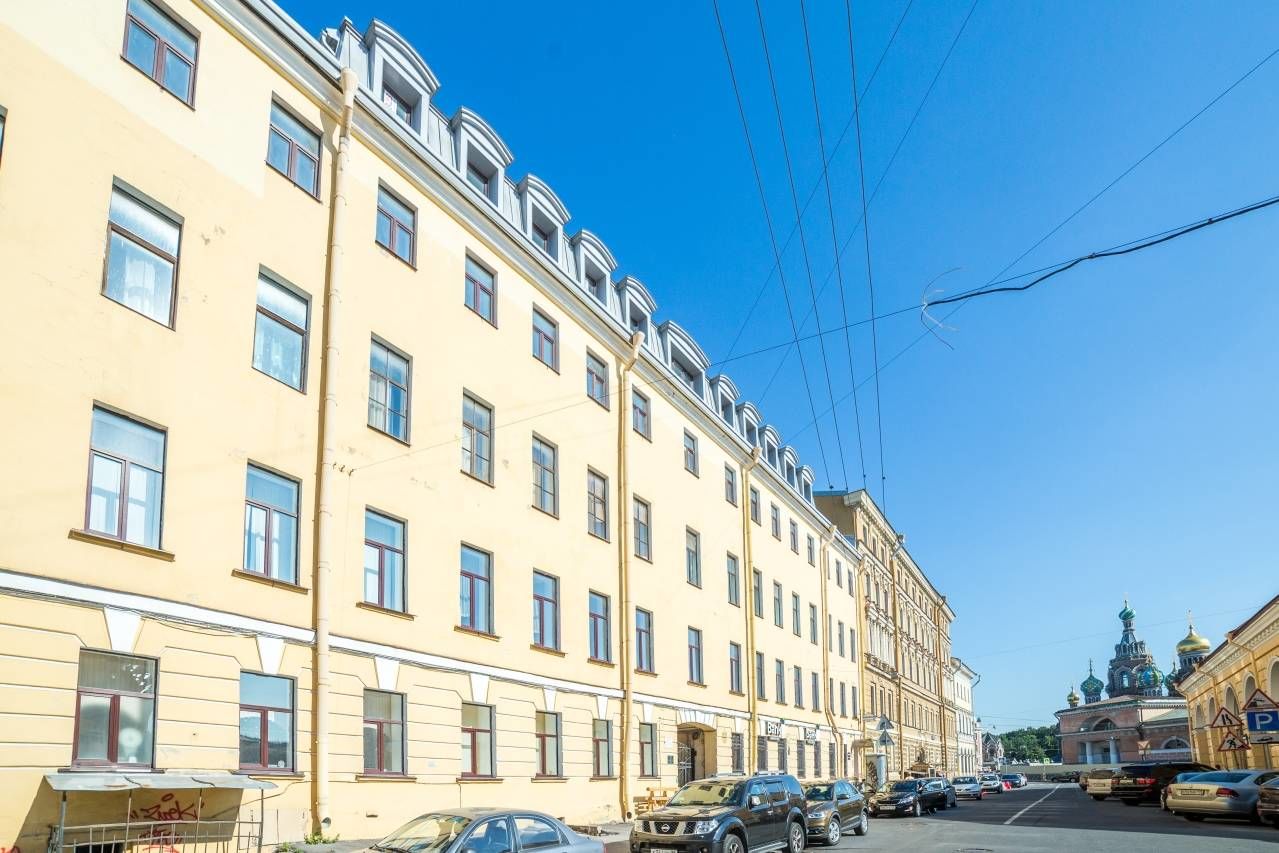 Вид на дом Продажа квартиры 75м² 'Аптекарский, 4' Аптекарский пер., 4 Вид на дом Продажа квартиры 75м² 'Аптекарский, 4' Аптекарский пер., 4
