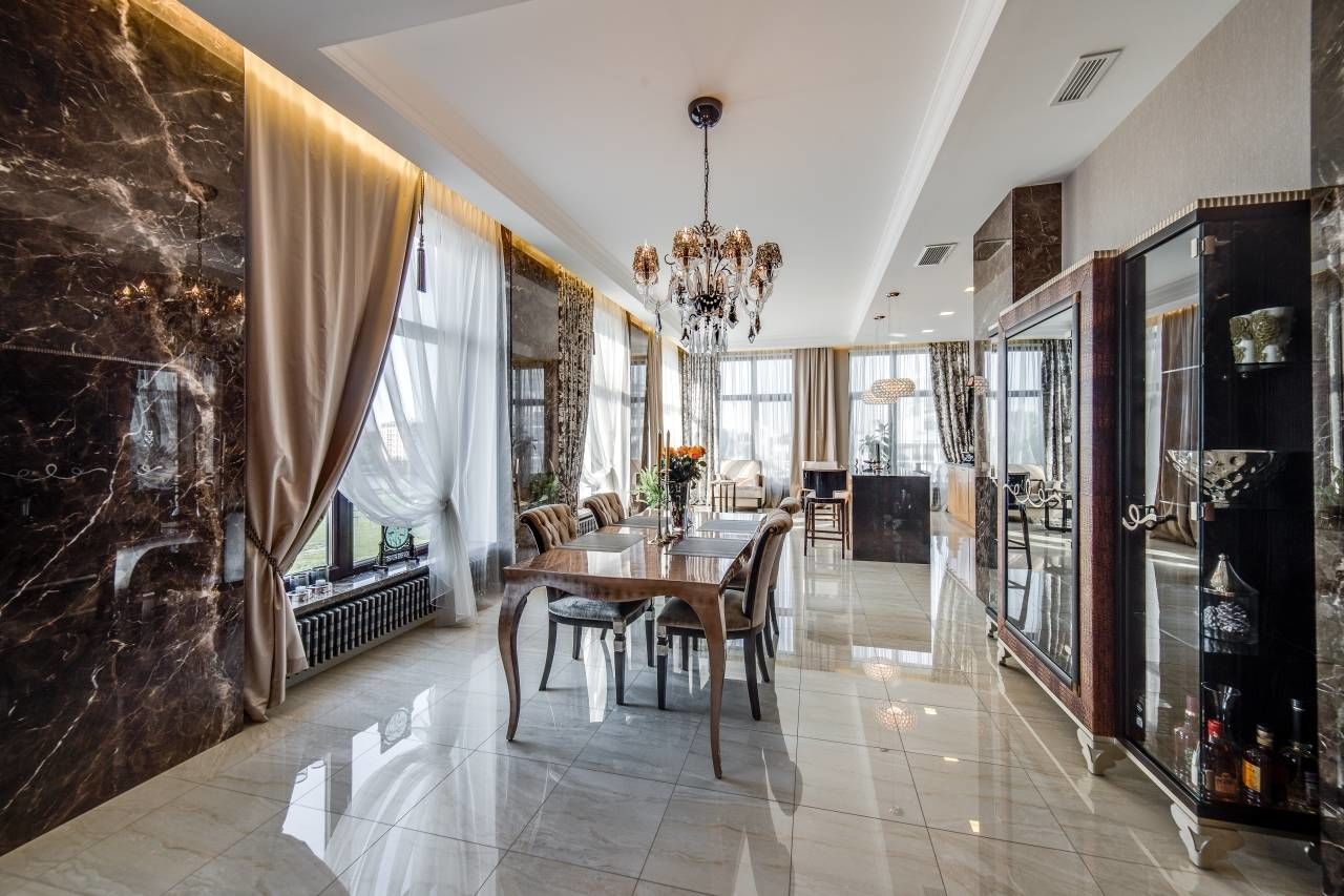 Высокие окна. Роскошь и уют Продажа квартиры 377м² 'Omega-House' Песочная наб., 40