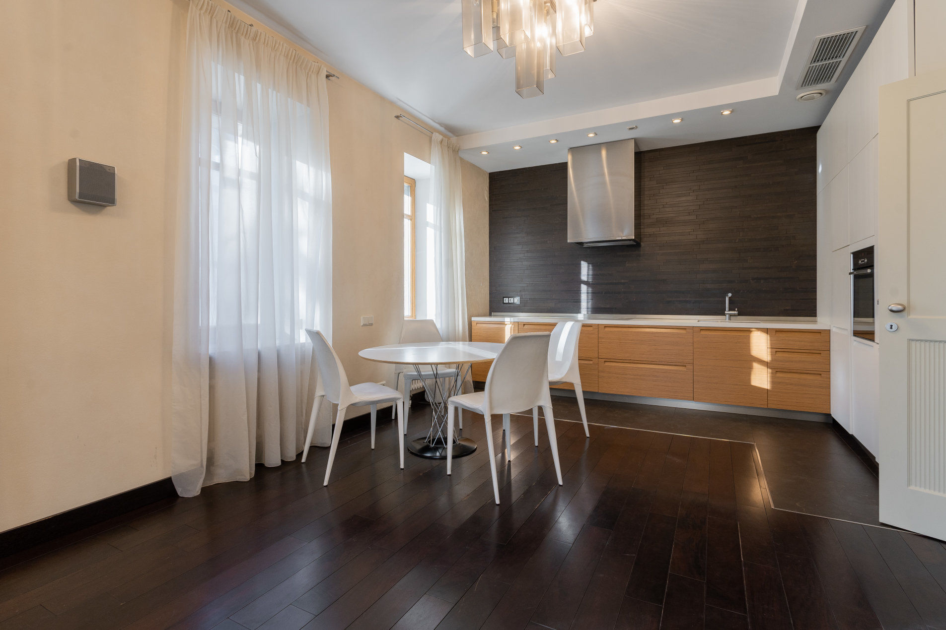 Светлая кухня Продажа квартиры 96м² '2-я Березовая, 13-15' 2-я Березовая ал., 13-15 Светлая кухня Продажа квартиры 96м² '2-я Березовая, 13-15' 2-я Березовая ал., 13-15