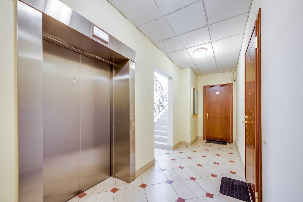 Вход в квартиру Продажа квартиры 104м² 'Парадный Квартал' Парадная ул., 3 к. 2