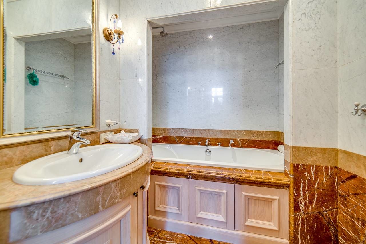 Ванная в детской Продажа квартиры 388м² 'Морской фасад' Морская наб., 21 к. 2 Ванная в детской Продажа квартиры 388м² 'Морской фасад' Морская наб., 21 к. 2