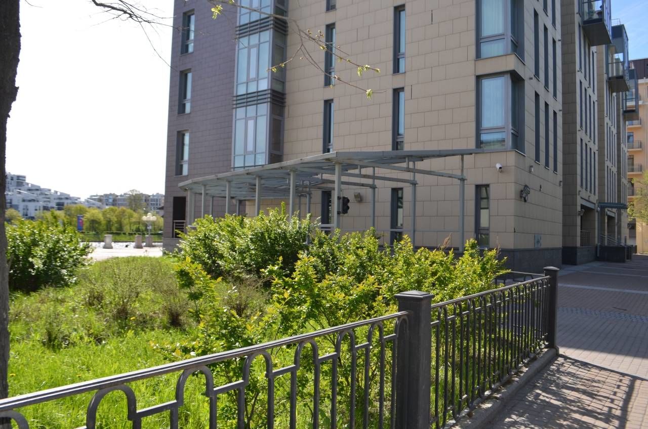 Въезд в подземный паркинг Продажа квартиры 138м² 'Stella Maris' Динамо пр., 4