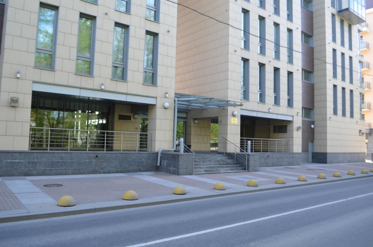 Входная группа Продажа квартиры 138м² 'Stella Maris' Динамо пр., 4