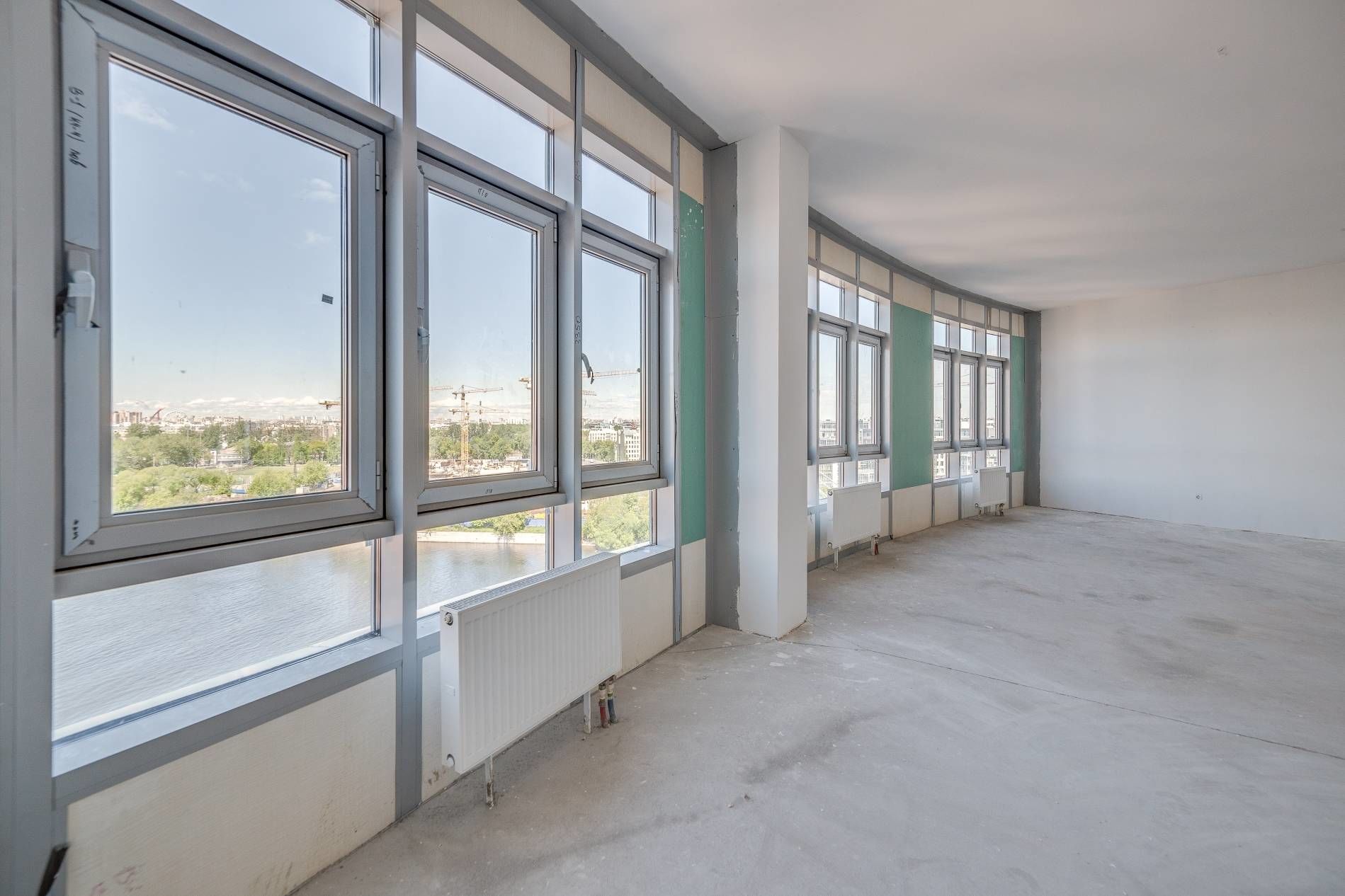 Панорамное остекление спальни Продажа квартиры 246м² 'Премьер Палас' Пионерская ул., 50 Панорамное остекление спальни Продажа квартиры 246м² 'Премьер Палас' Пионерская ул., 50