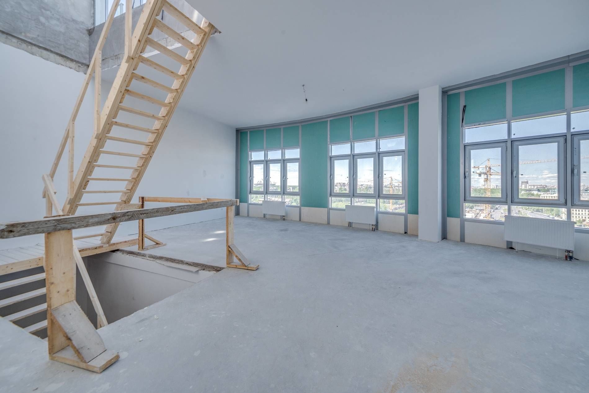 Выход на панорамную террасу Продажа квартиры 246м² 'Премьер Палас' Пионерская ул., 50 Выход на панорамную террасу Продажа квартиры 246м² 'Премьер Палас' Пионерская ул., 50