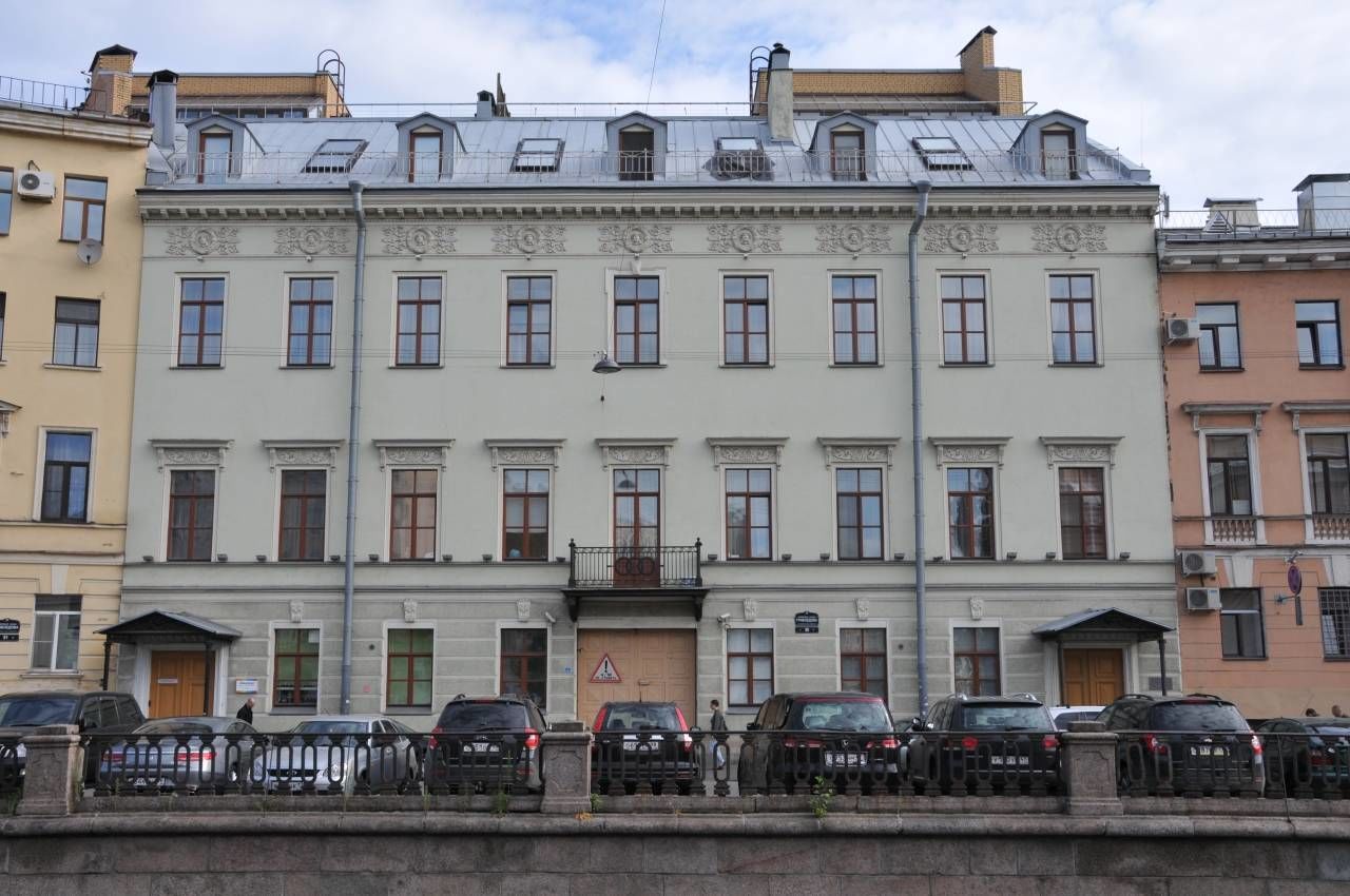 Вид на дом Продажа квартиры 116м² 'Грибоедова, 89' Грибоедова канала наб., 89 Вид на дом Продажа квартиры 116м² 'Грибоедова, 89' Грибоедова канала наб., 89