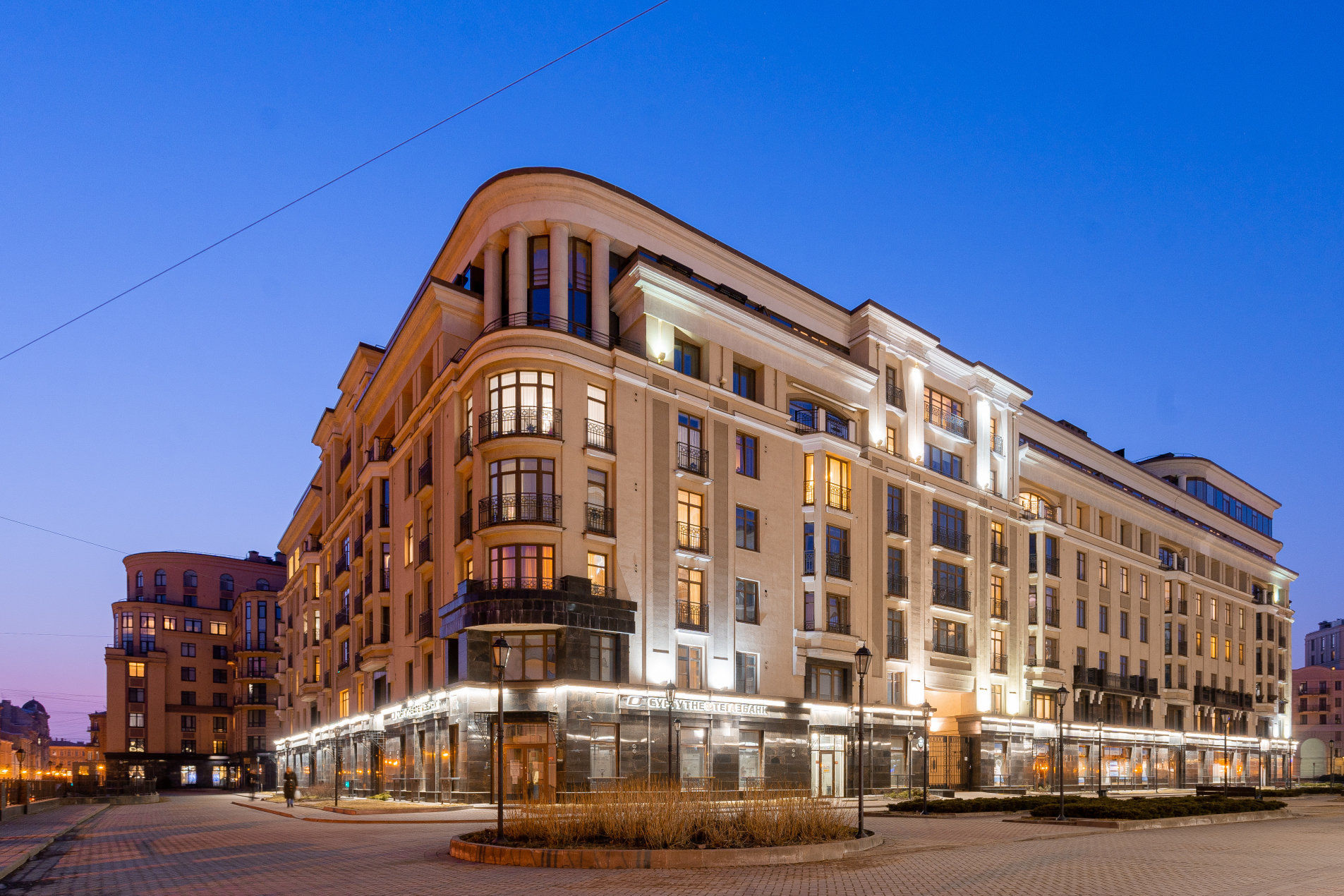 Вечерняя подсветка Парадного квартала Продажа квартиры 71м² 'Парадный Квартал' Парадная ул.3 к.2 Вечерняя подсветка Парадного квартала Продажа квартиры 71м² 'Парадный Квартал' Парадная ул.3 к.2