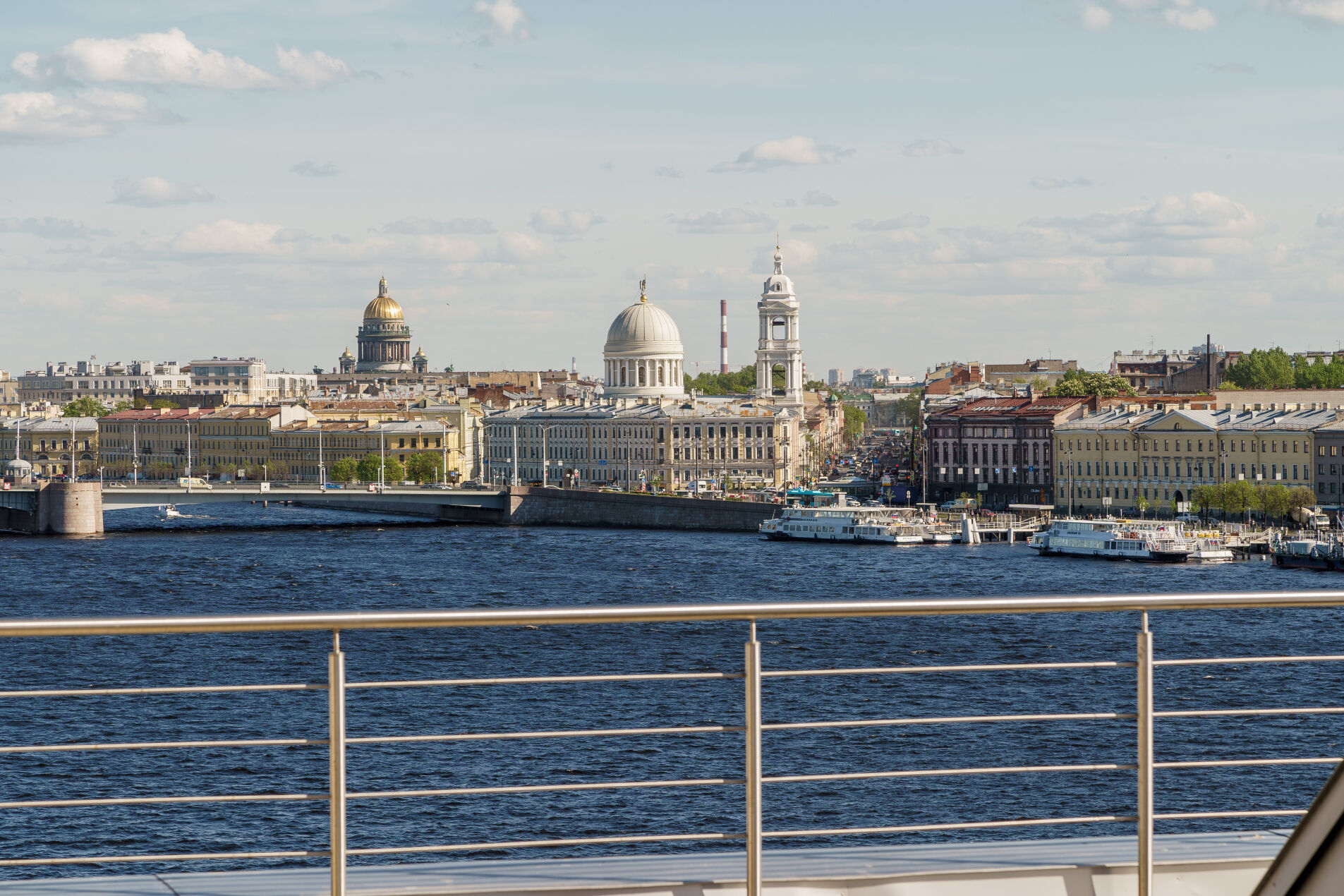 Вид с собственной террасы Продажа апартамента 238м² 'Royal Park' Петровский пр., 2 Вид с собственной террасы Продажа апартамента 238м² 'Royal Park' Петровский пр., 2