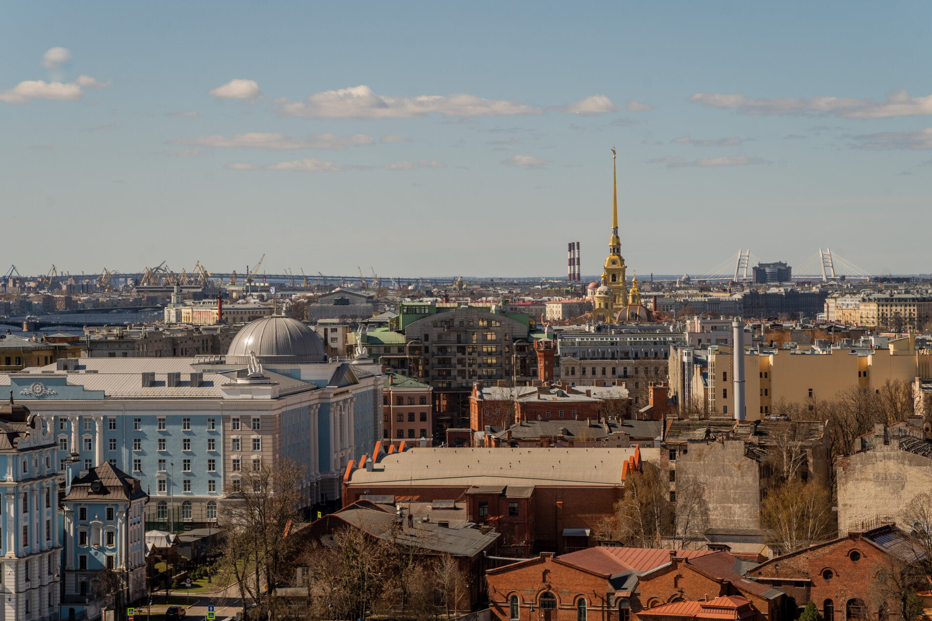 Петропавловка, купола соборов Продажа квартиры 95м² 'Аврора' Оренбургская ул., 2 Петропавловка, купола соборов Продажа квартиры 95м² 'Аврора' Оренбургская ул., 2