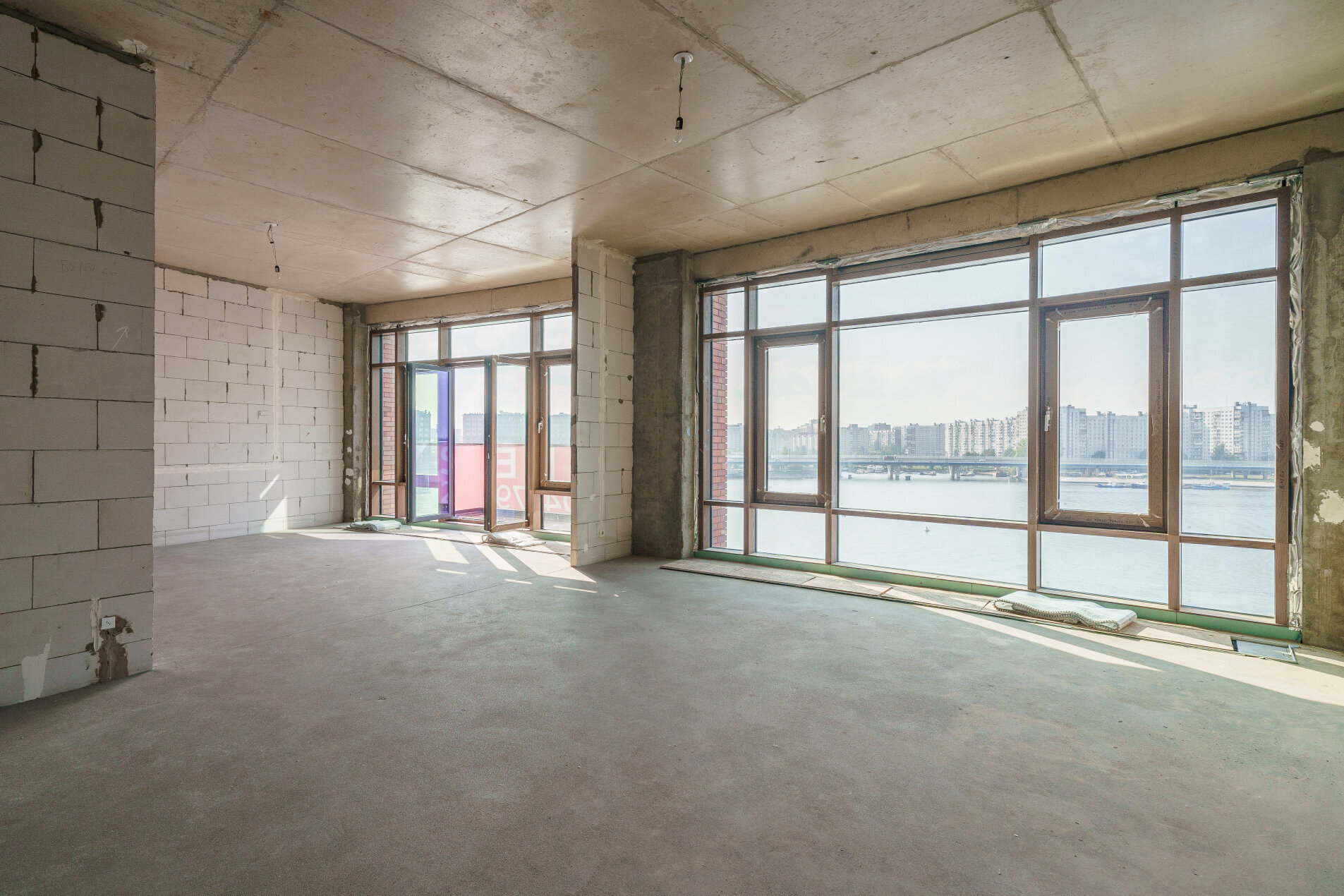 Продажа квартиры 236м² 'Петровская доминанта' Петровская коса, 6