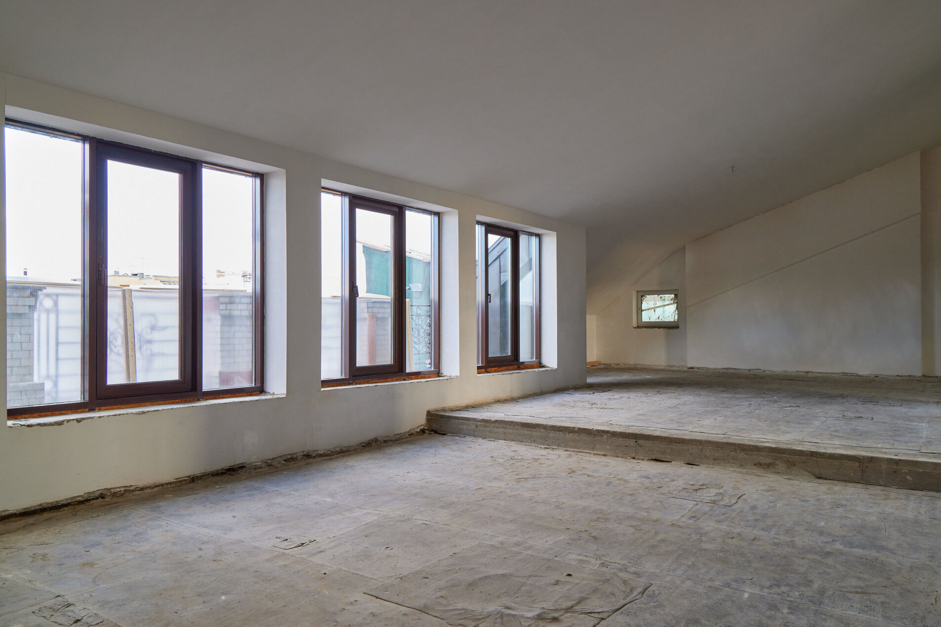 Выполнена подготовка под отделку Продажа квартиры 310м² 'Доходный дом купцов Гулиных' Чайковского ул., 61 Выполнена подготовка под отделку Продажа квартиры 310м² 'Доходный дом купцов Гулиных' Чайковского ул., 61