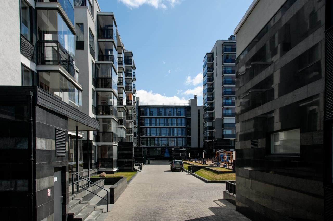 Благоустроенный двор Продажа квартиры 133м² 'Ориенталь' Барочная ул., 12