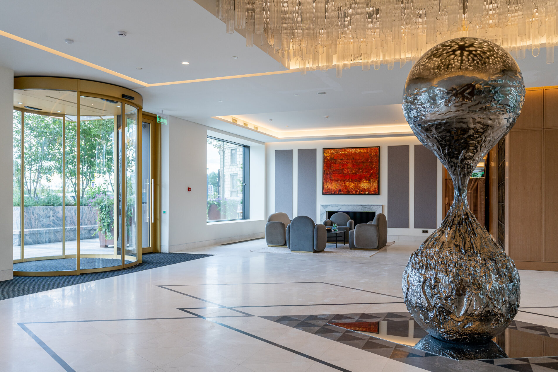 Лобби Продажа квартиры 156м² 'One Trinity Place' Адмирала Лазарева наб., 22 Лобби Продажа квартиры 156м² 'One Trinity Place' Адмирала Лазарева наб., 22