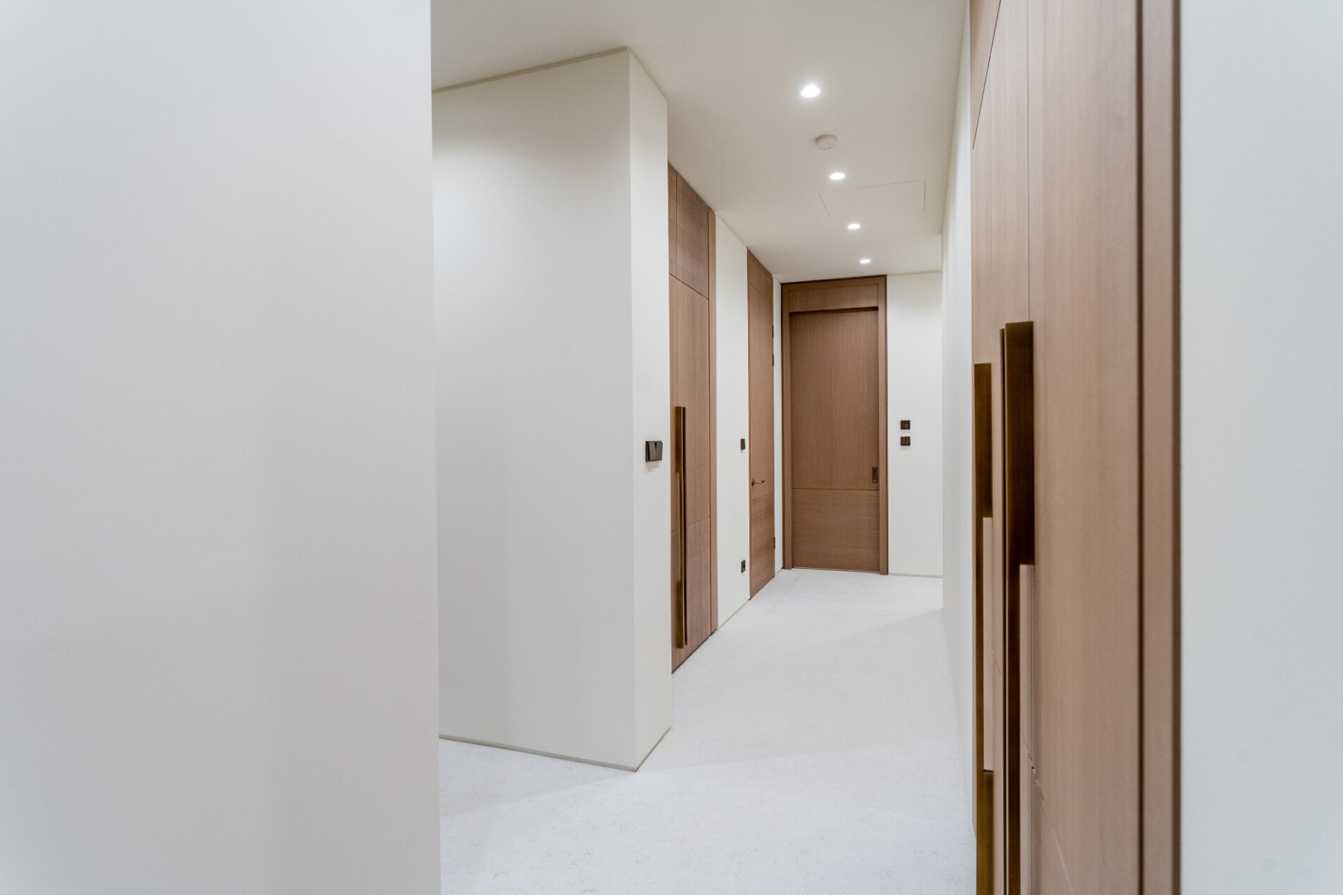 Продажа квартиры 156м² 'One Trinity Place' Адмирала Лазарева наб., 22 Продажа квартиры 156м² 'One Trinity Place' Адмирала Лазарева наб., 22