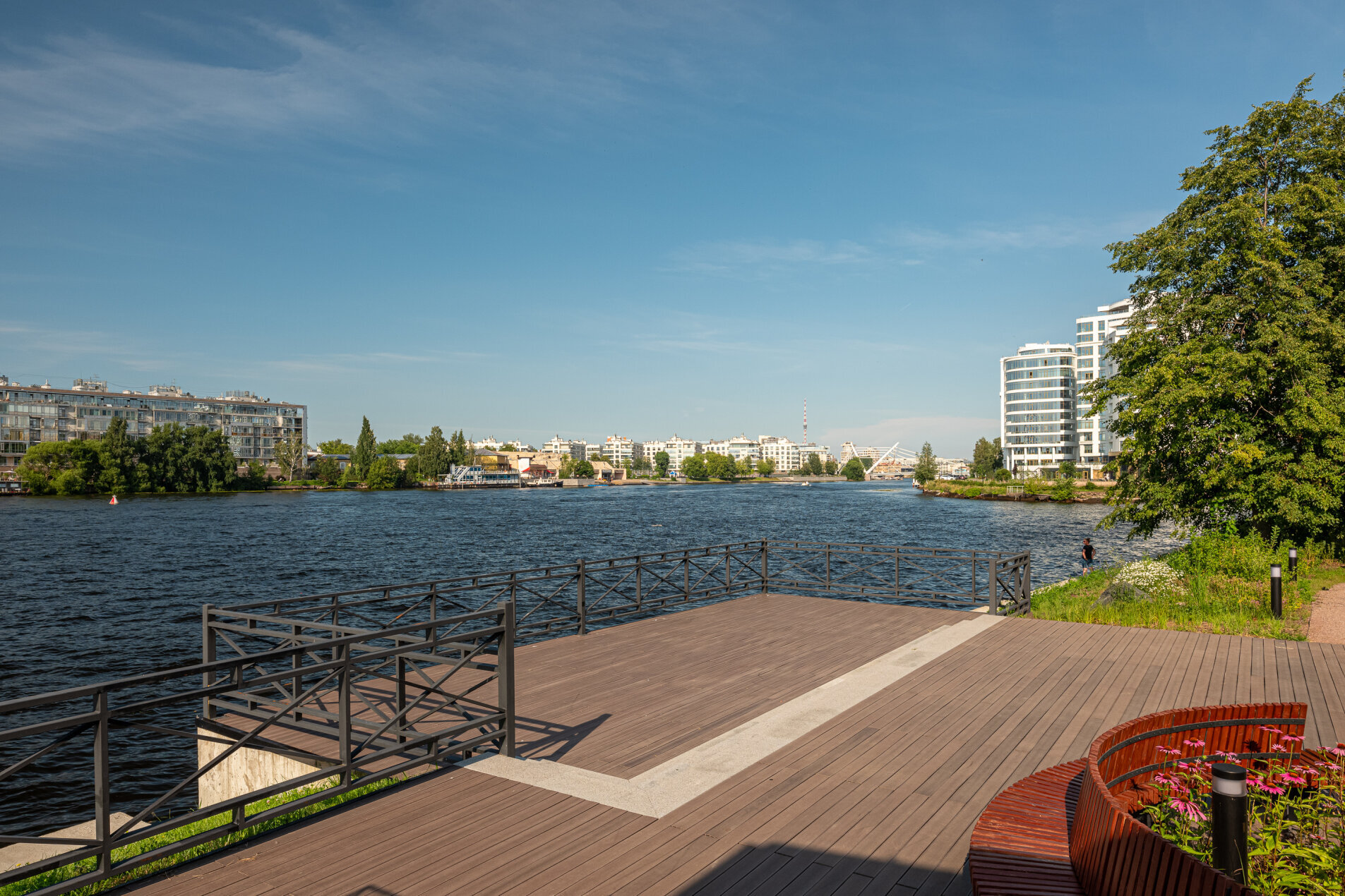 Продажа квартиры 268м² 'Neva Haus' Петровский пр., 9