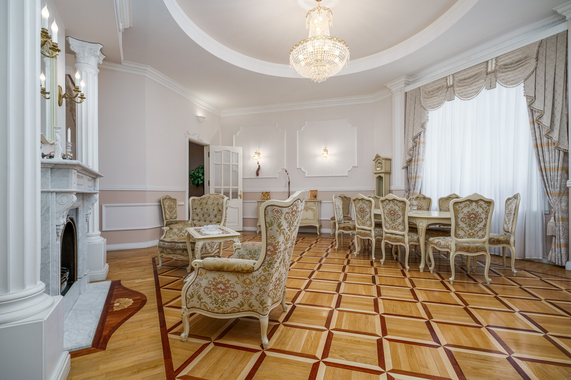 Продажа квартиры 196м² 'Дом Бенуа' Каменноостровский пр., 26-28 Продажа квартиры 196м² 'Дом Бенуа' Каменноостровский пр., 26-28
