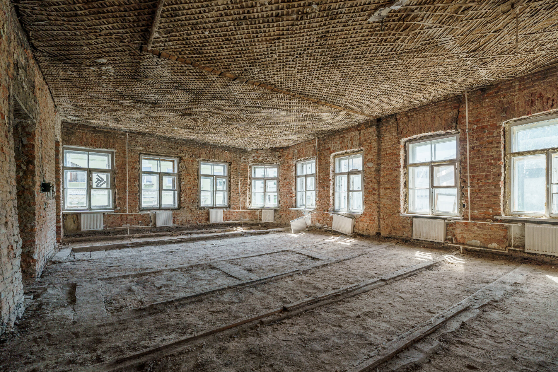 Квартира наполнена обилием солнечного света Продажа квартиры 119.2м² 'Дом Капушкина' Гангутская ул. 18 Квартира наполнена обилием солнечного света Продажа квартиры 119.2м² 'Дом Капушкина' Гангутская ул. 18