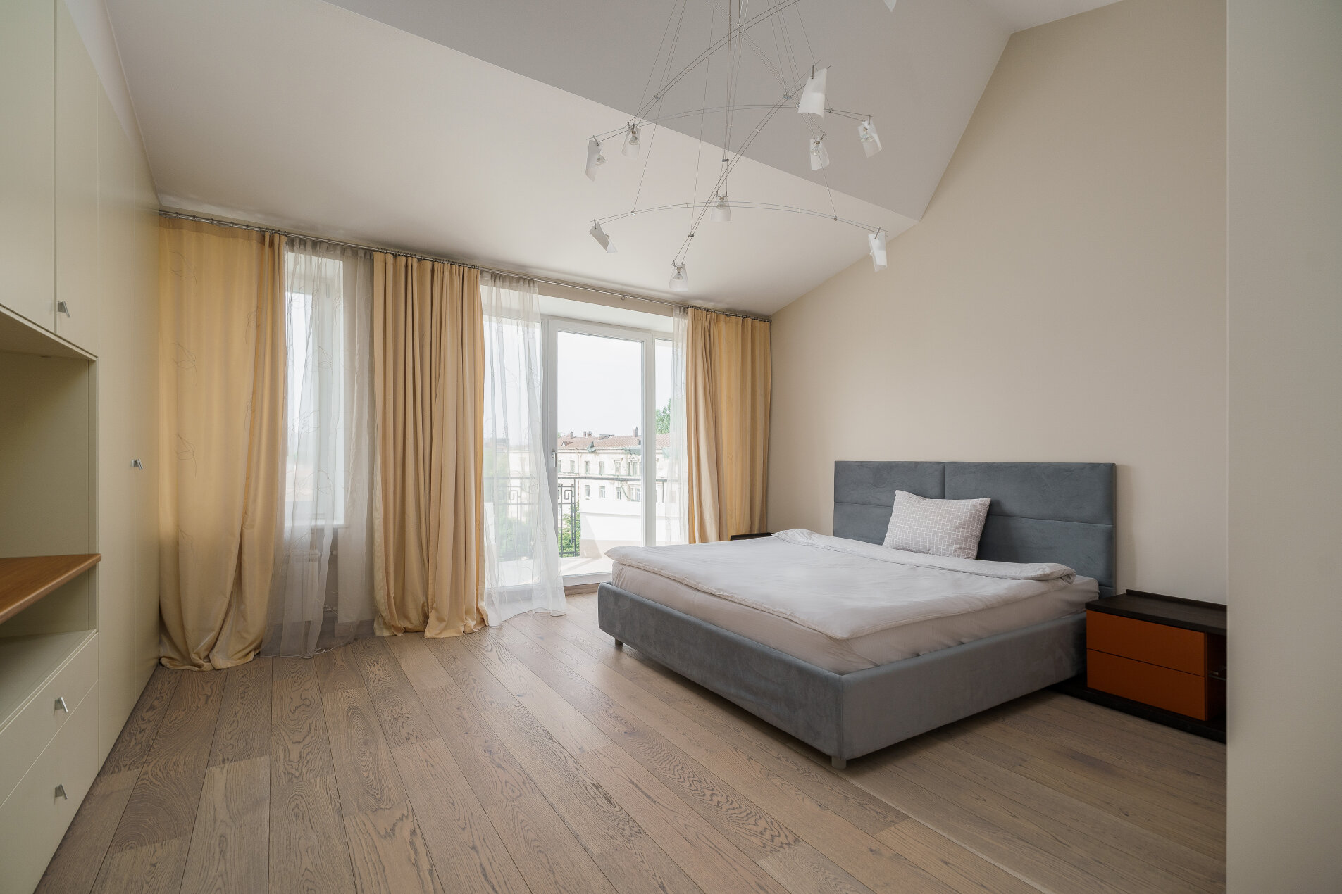 Продажа квартиры 137м² 'Дом на Ждановской 10' Ждановская наб., 10