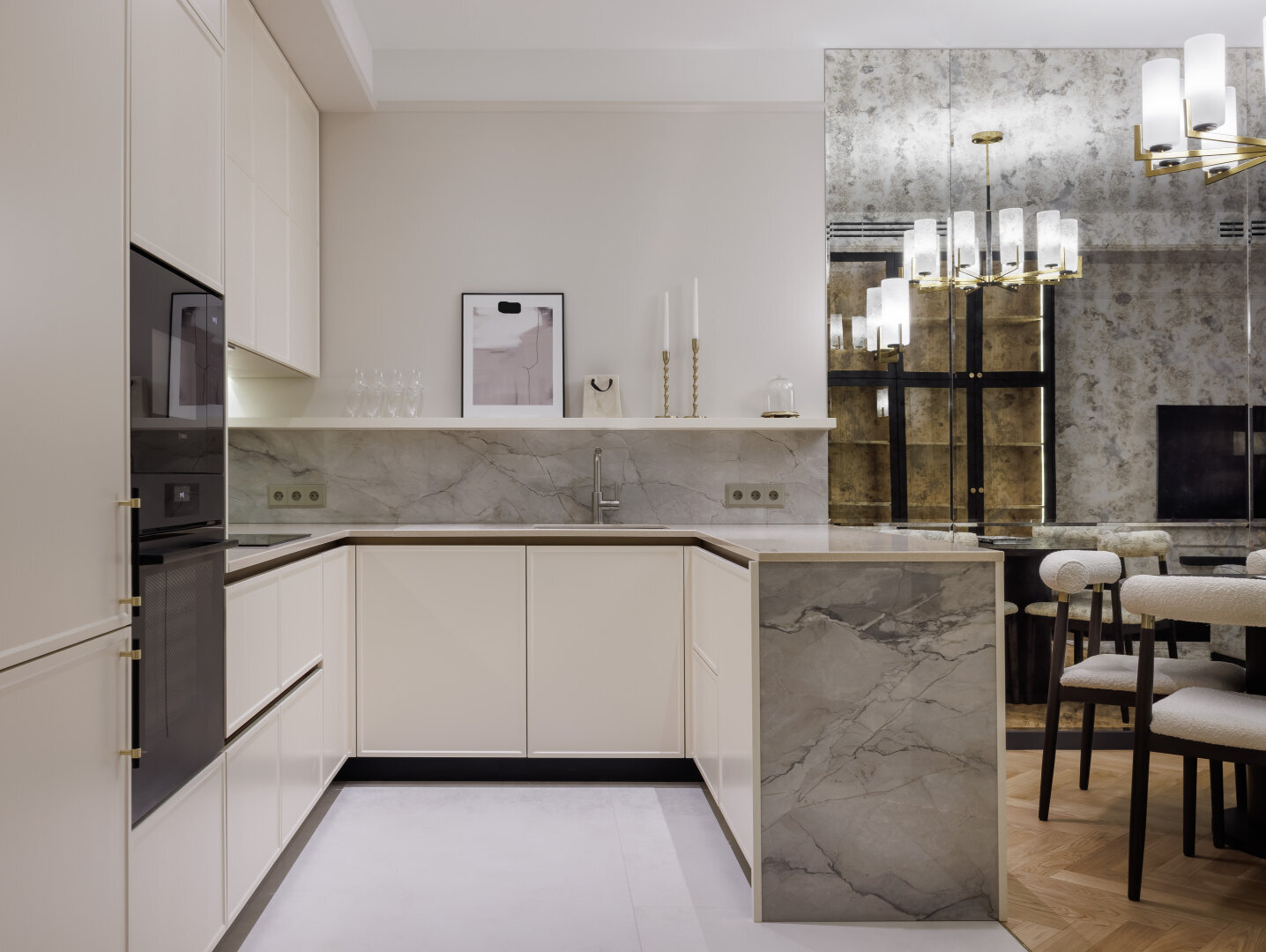 Продажа квартиры 61м² 'Neva Haus' Петровский пр., 9-11 Продажа квартиры 61м² 'Neva Haus' Петровский пр., 9-11